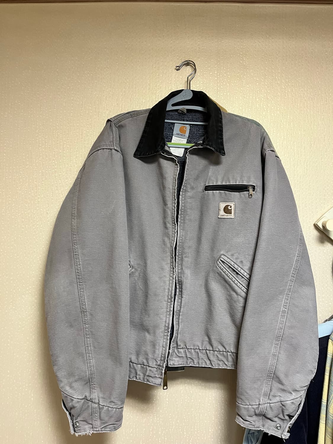 (쿠니치노무라 착용) 칼하트 J64 CMT 시멘트 L 판매 상품이미지2