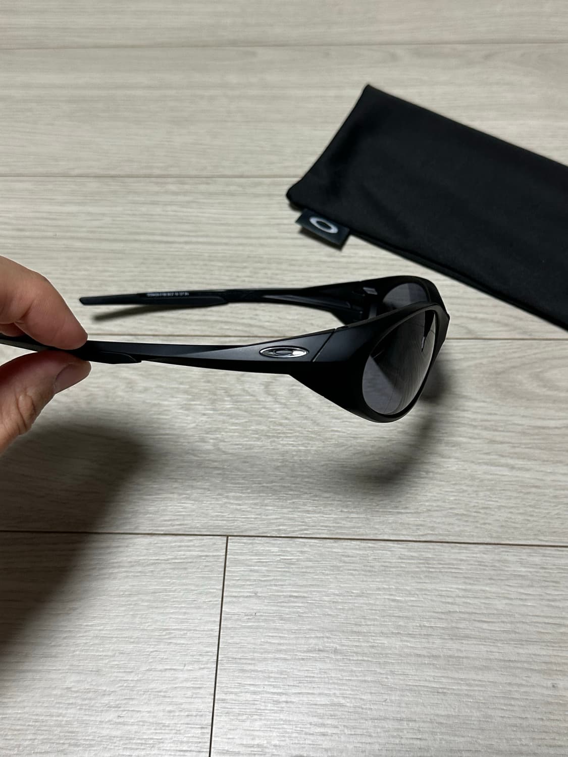 오클리 아이자켓 리덕스 매트 블랙 상품이미지2