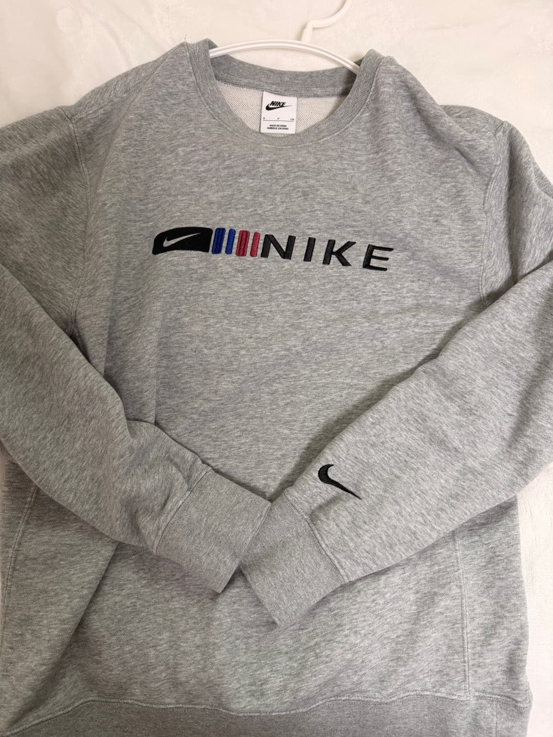 나이키 맨투맨 S 상품이미지1