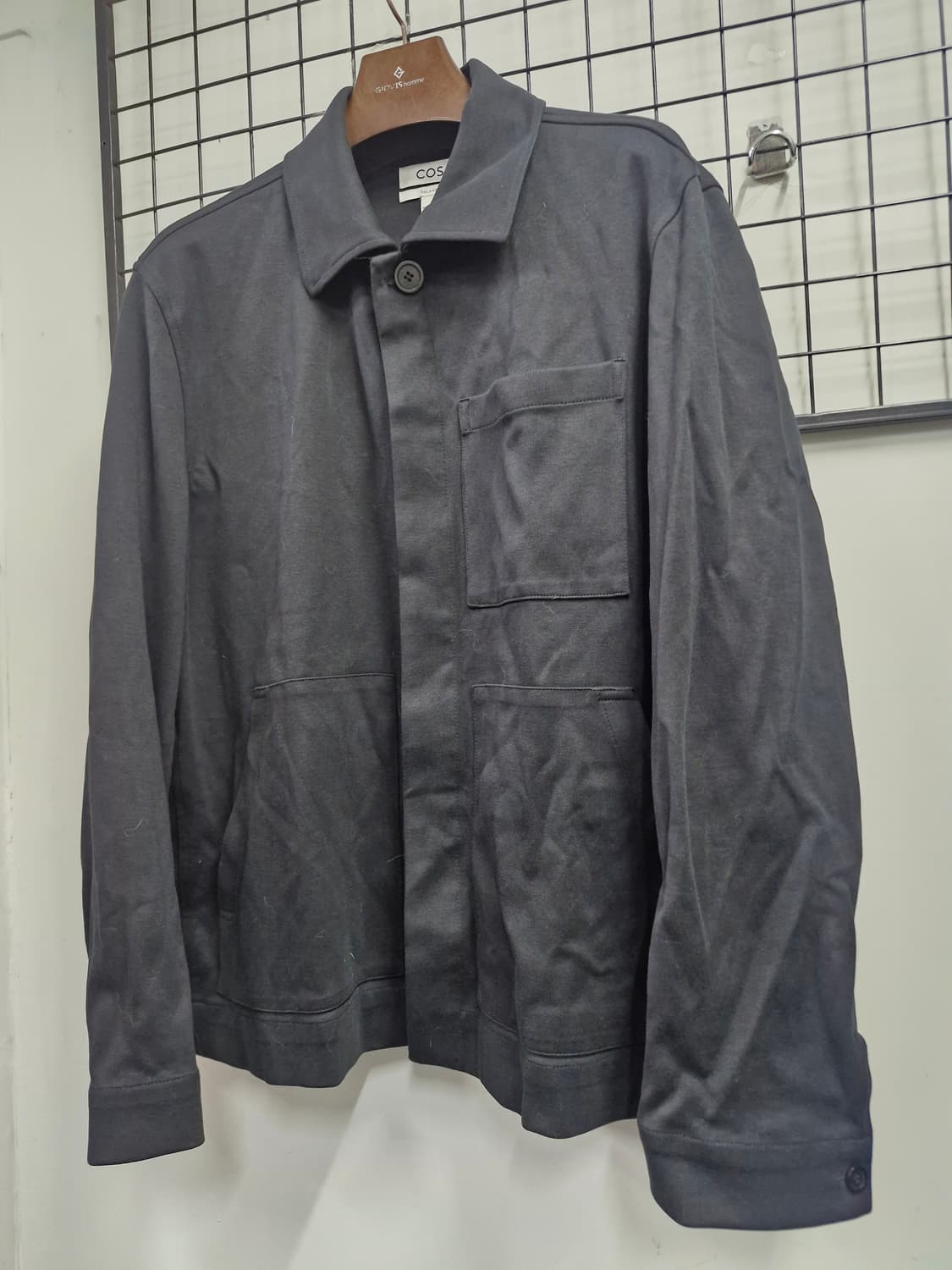 105XL COS 코스 미니멀 워크웨어 자켓 검정. 상품이미지3