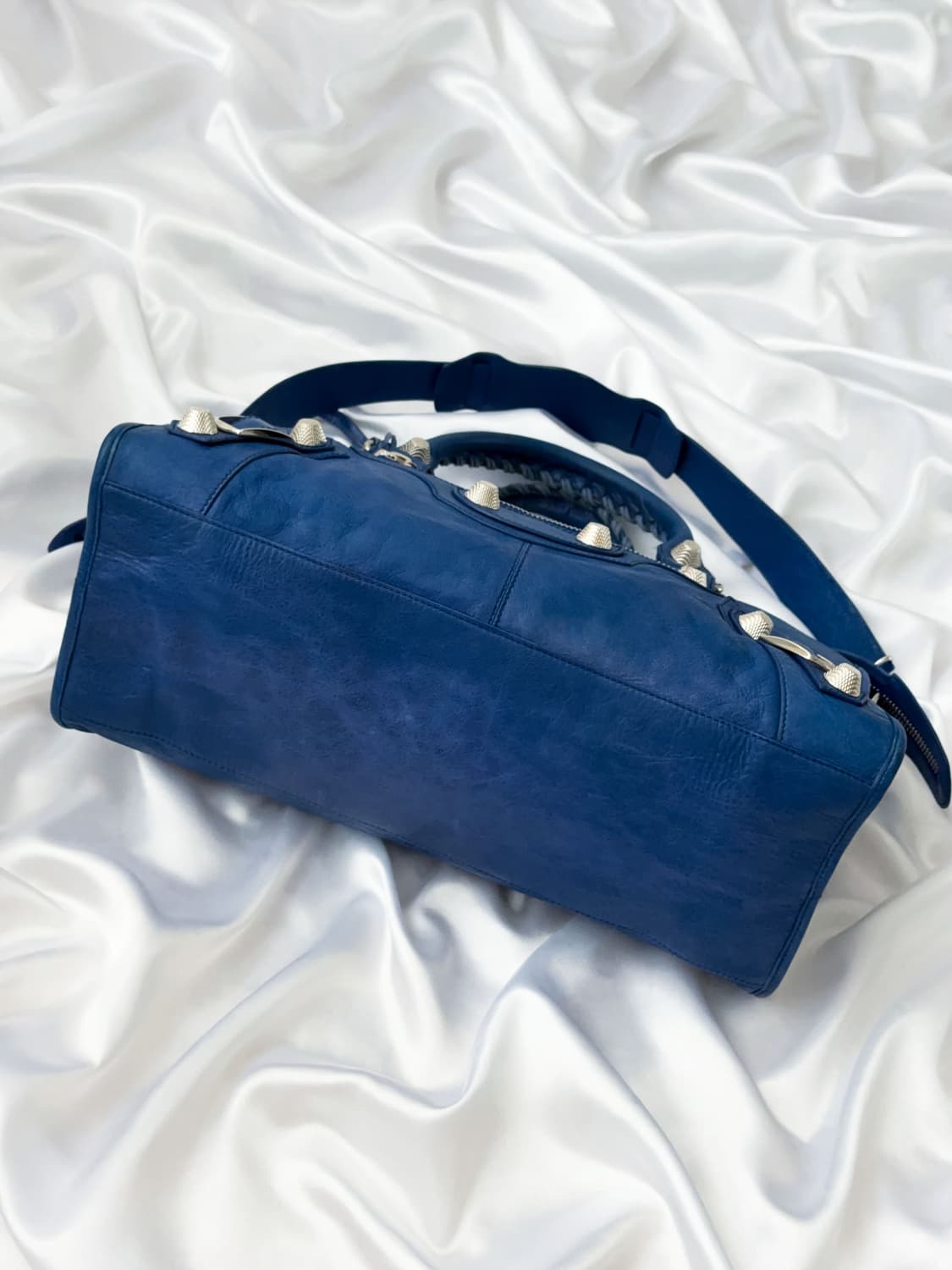 발렌시아가 모터백 라지 상품이미지2