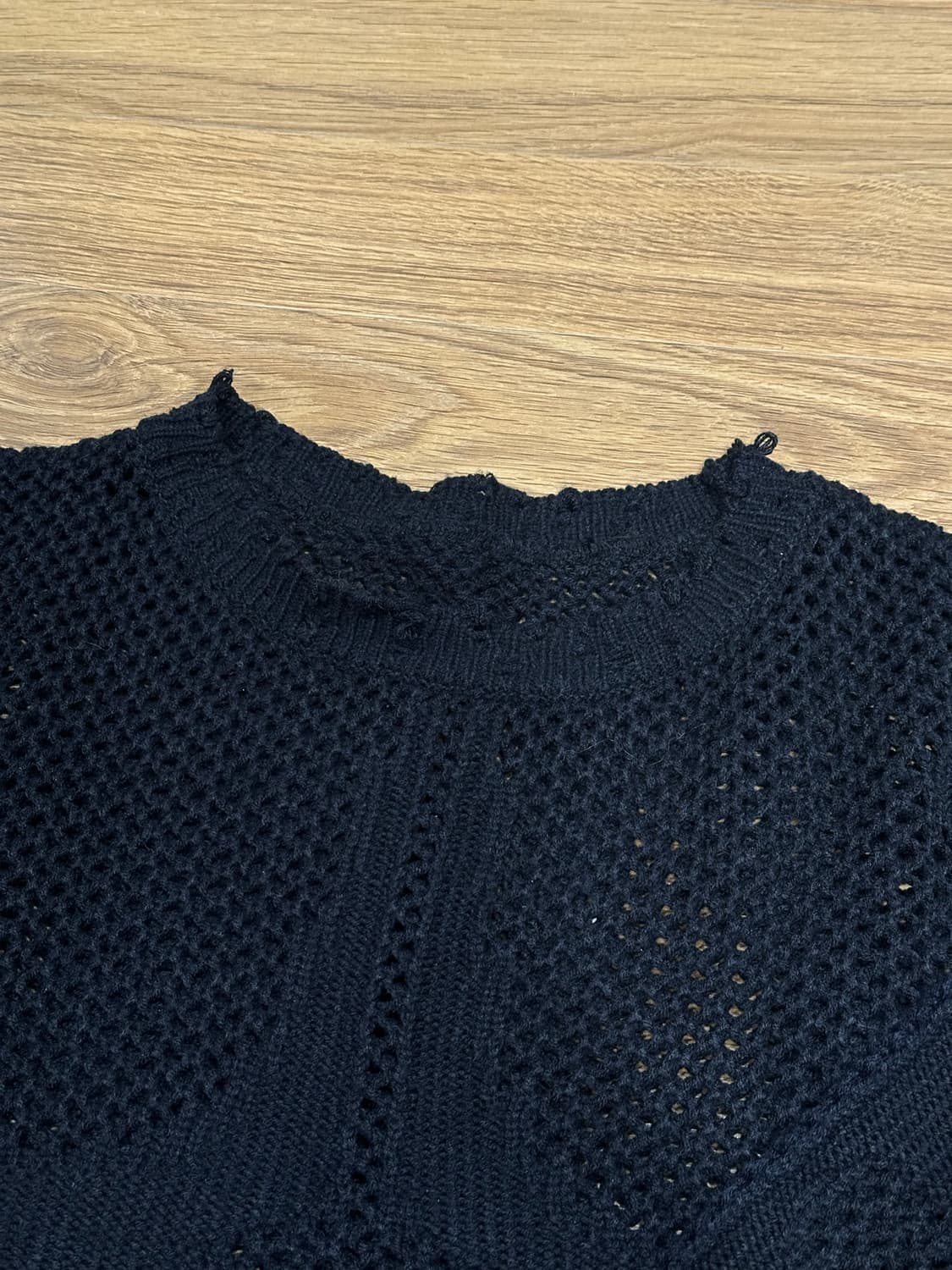 [1] 떠그클럽 트라이벌 네트 스웨터 블랙 상품이미지4