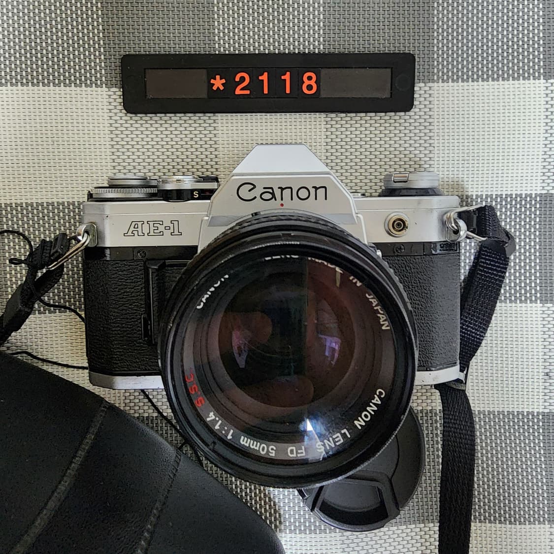 캐논 AE-1 필름카메라 실버바디 1.4 단렌즈 케이스포함 상품이미지1