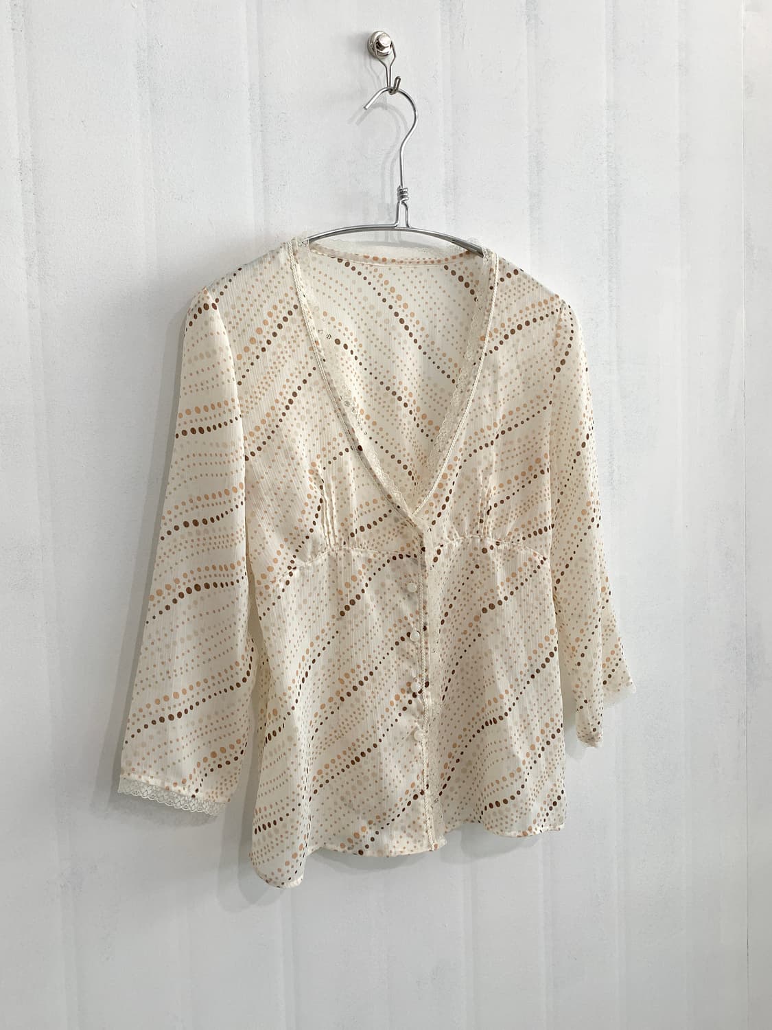 Soft Beige Polka Dot Cardigan 상품이미지1