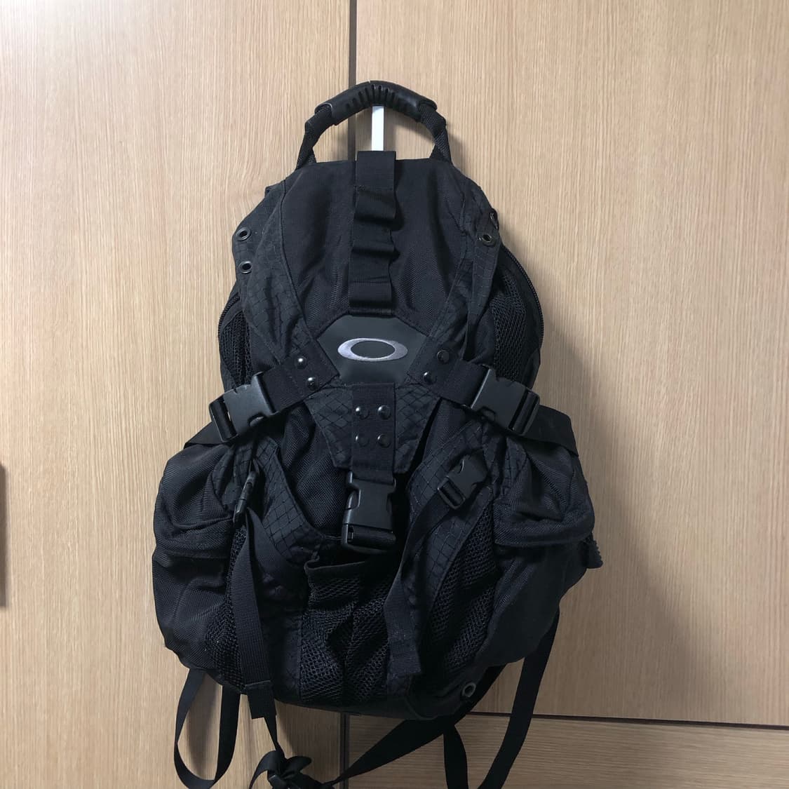 오클리 백팩 상품이미지2