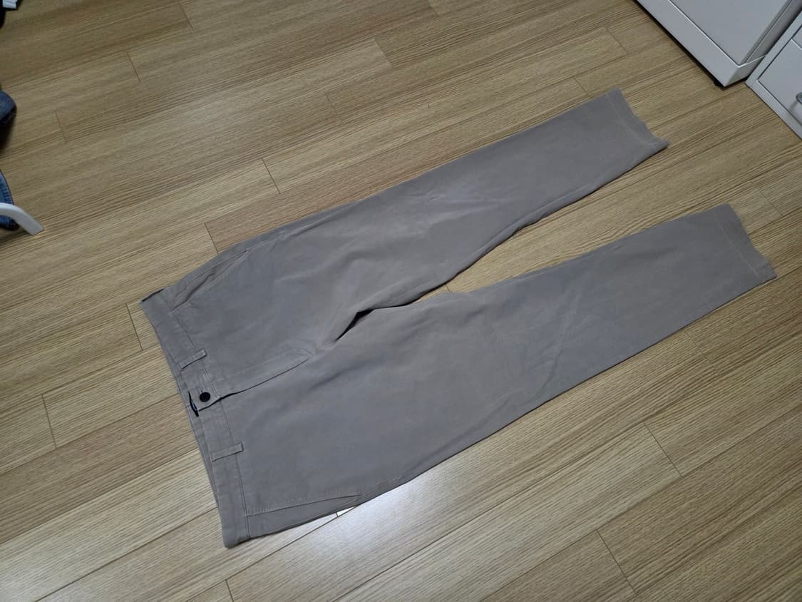 DKNY 스트레이트핏 치노 팬츠  상품이미지1