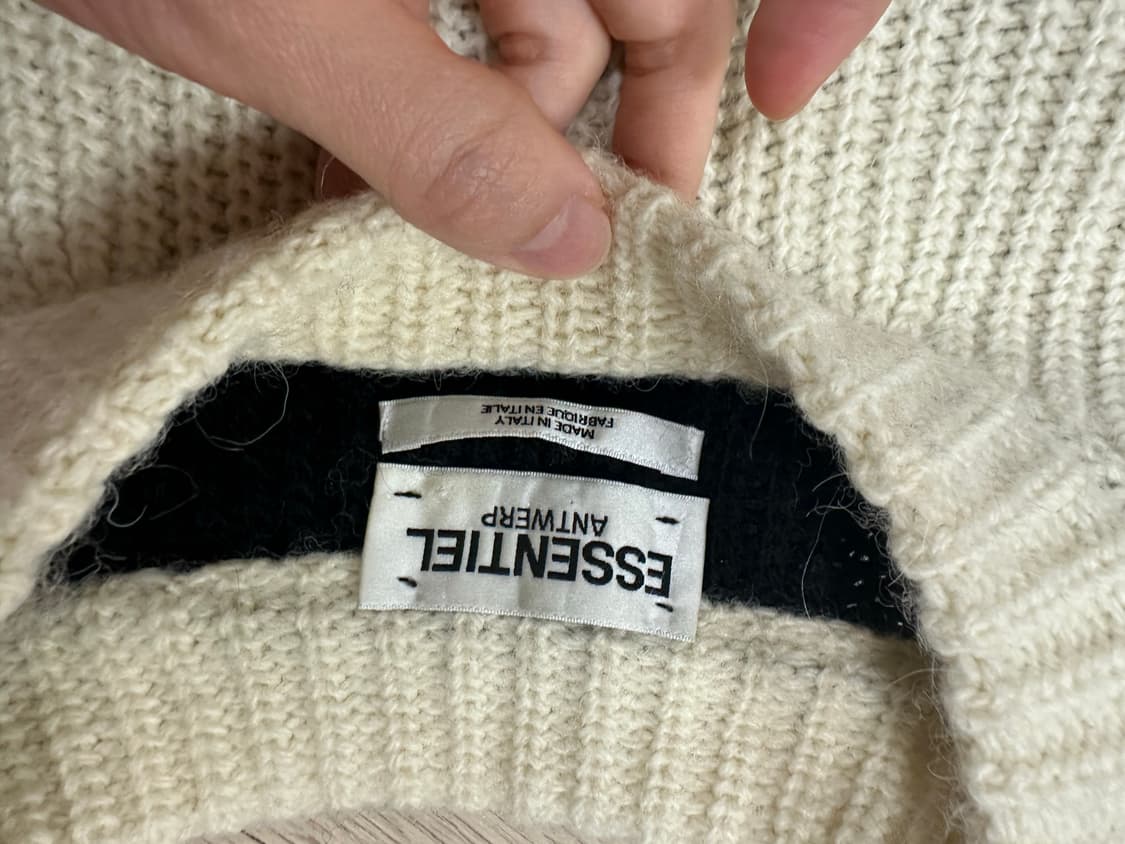 에센셜 앤트워프 니트 상품이미지1
