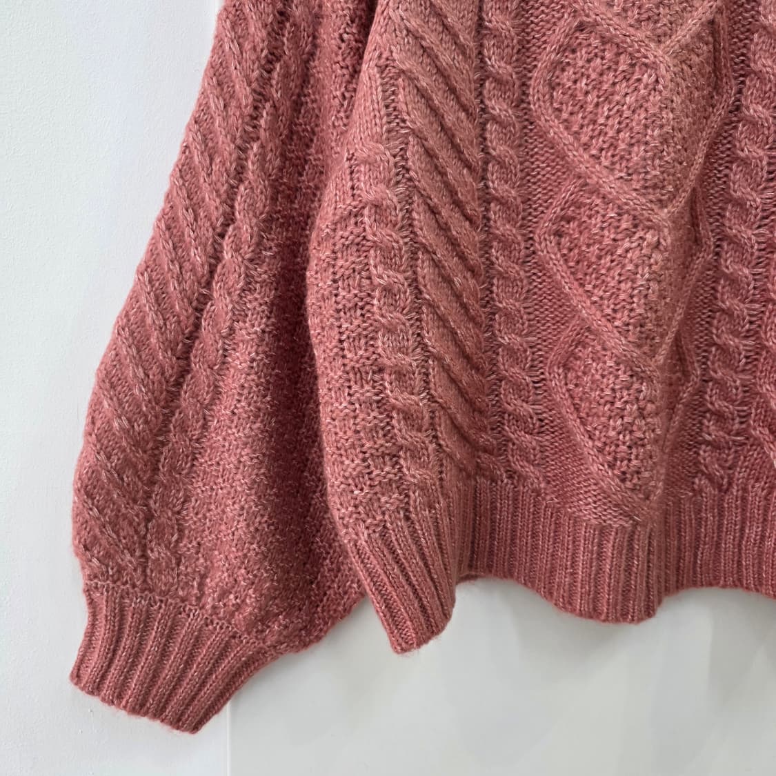 SLURR 그레이시 핑크 케이블 벌룬 소매 니트 상품이미지7