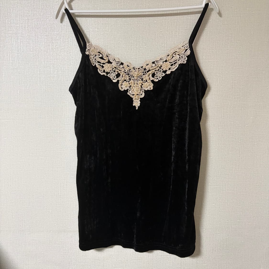 블랙 검정 빈티지 벨벳 나시 슬리브리스 상품이미지1