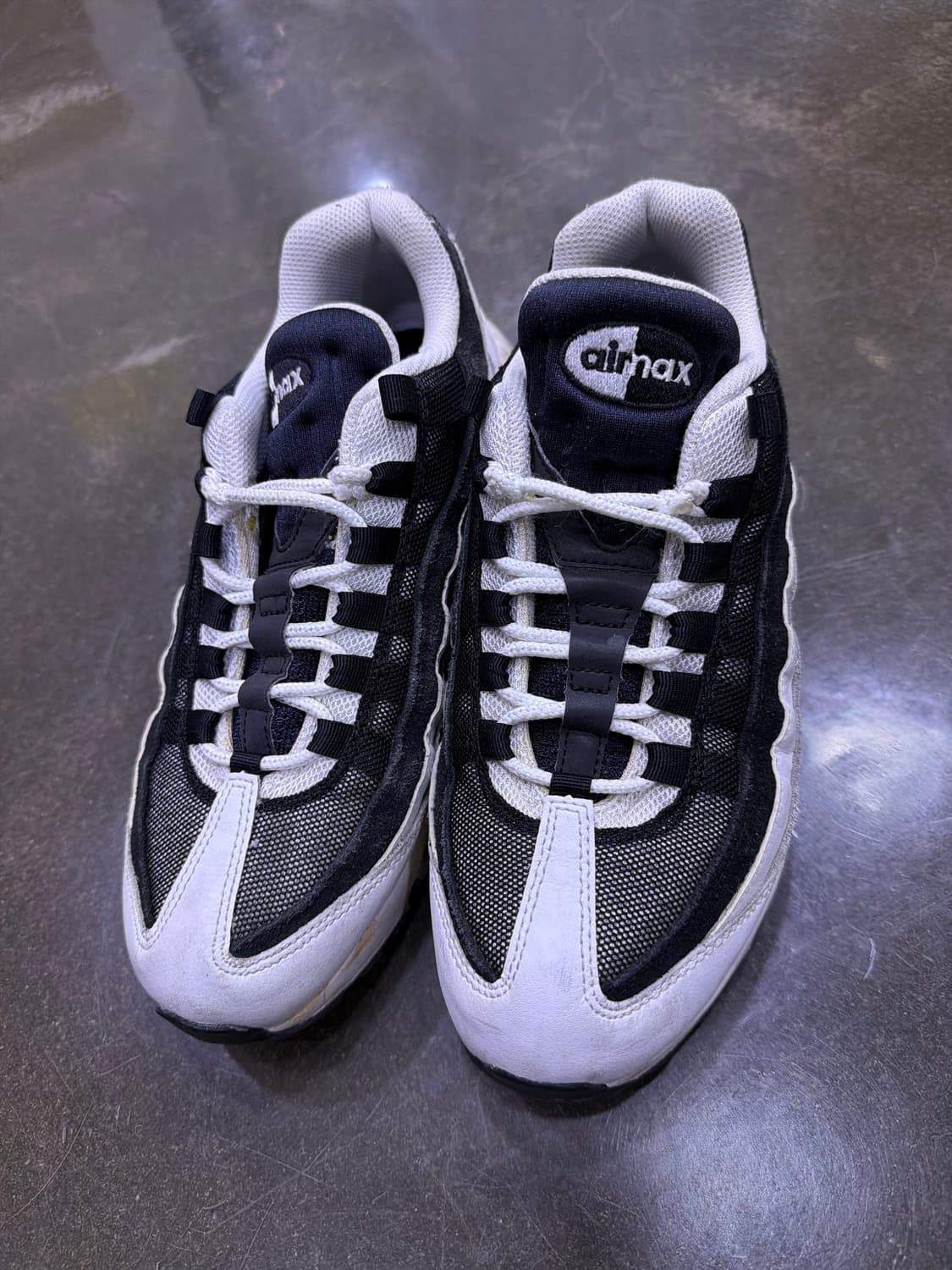 나이키 에어맥스95 에센셜 음양 화이트 블랙 슈즈 260 상품이미지2