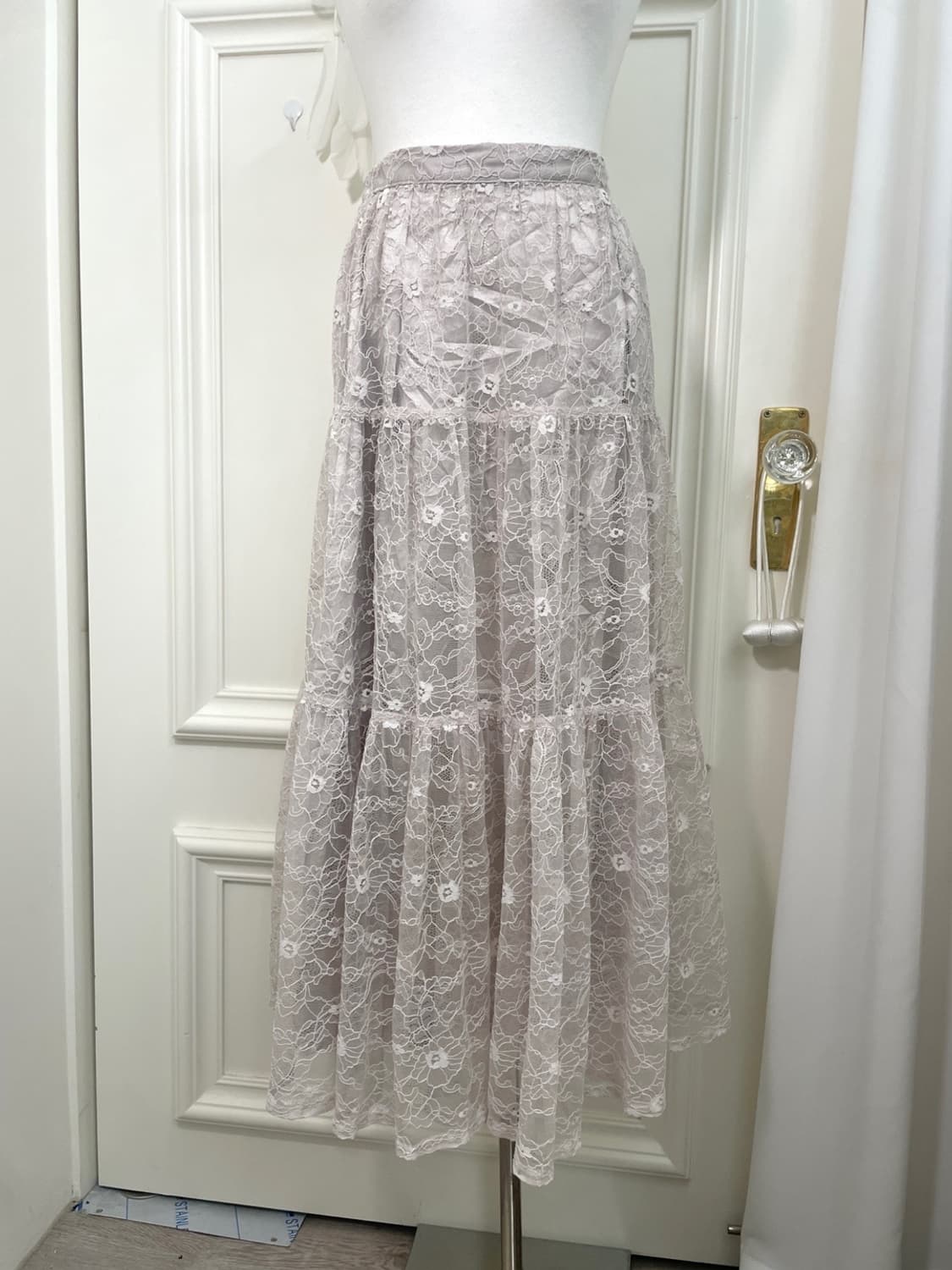 MAISON DE FLEUR lavender gray lace long 상품이미지5