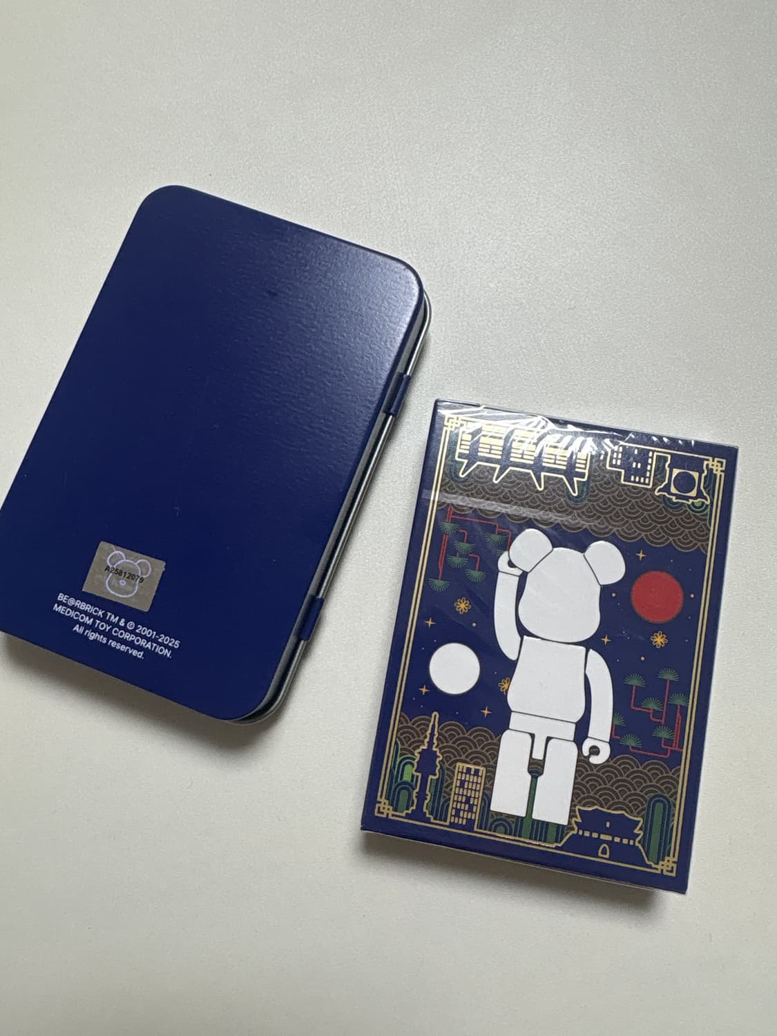 베어브릭 x Bicycle 카드 한정판 미개봉 상품이미지2