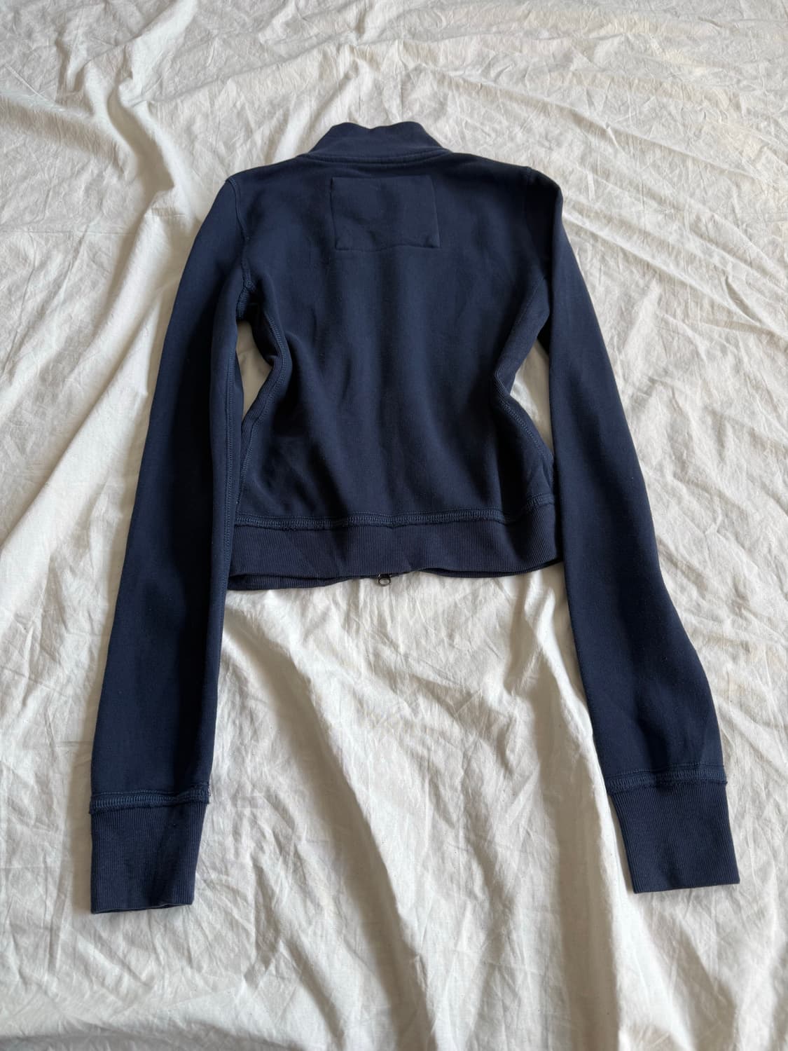 네이비 아베크롬비 y2k 2000’s 세미크롭 딱붙 투웨이집업 상품이미지5