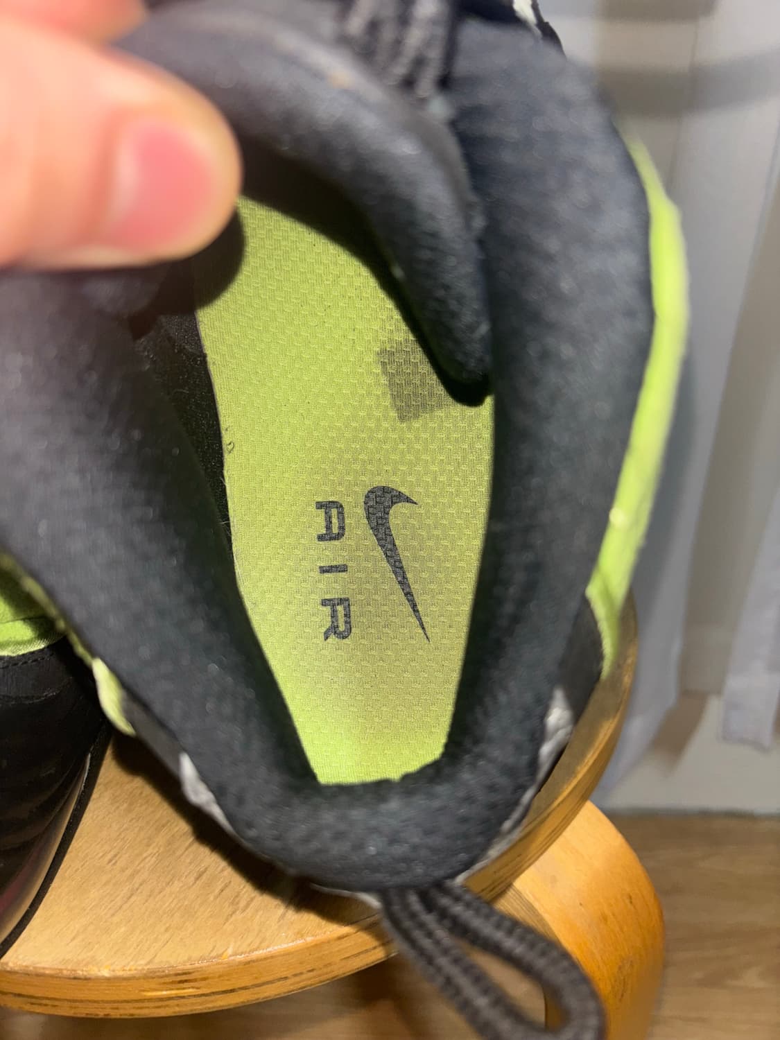 스투시 x 나이키 에어 페니 2 비비드 그린 us11 상품이미지5