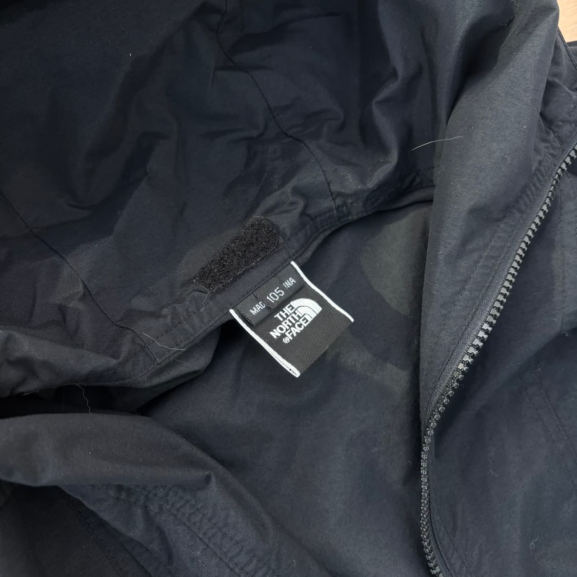 The North Face Hooded Windbreaker Jacket 상품이미지2