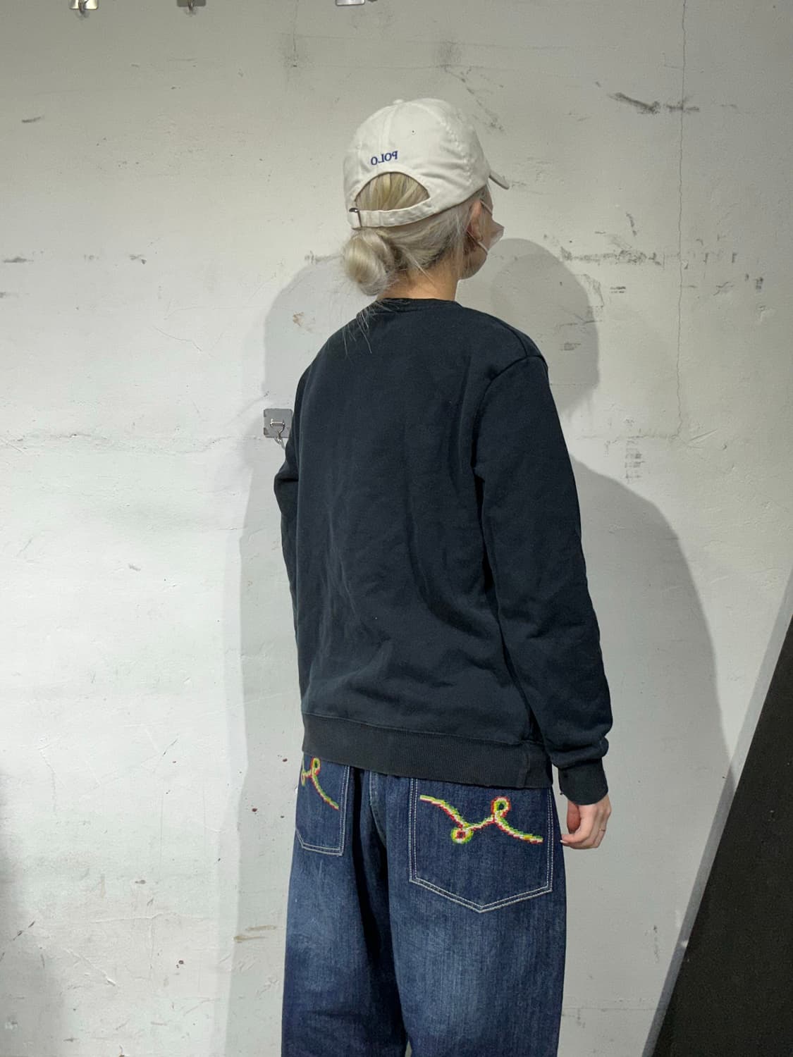 베이프 네이비 고릴라 미니 로고 스웻 셔츠 맨투맨 상품이미지3