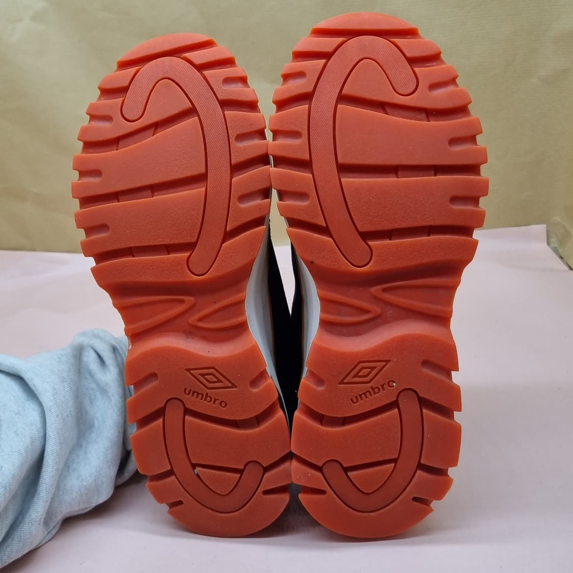 엄브로 로티 운동화250 상품이미지3