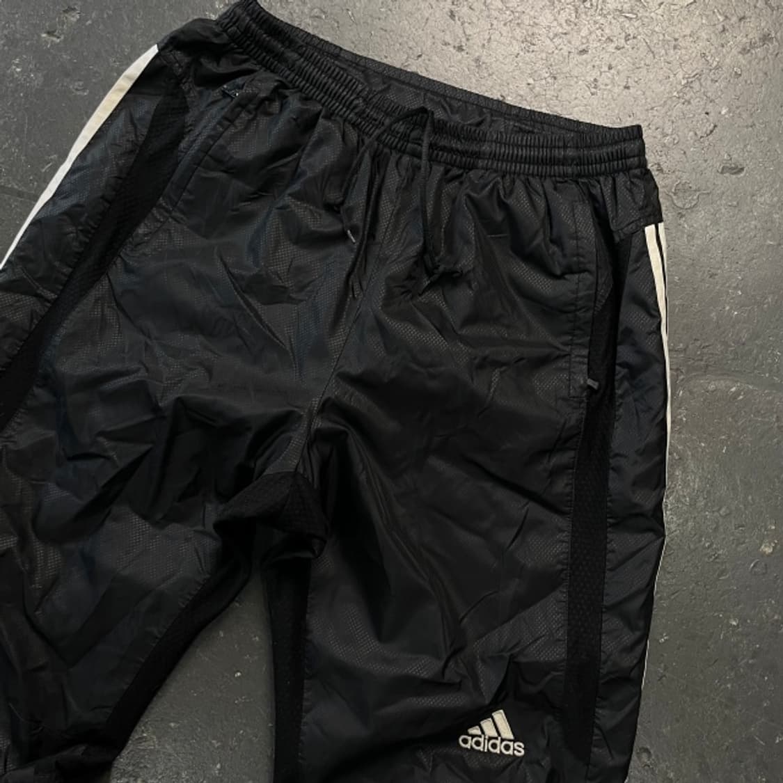 100 아디다스 나일론 팬츠  상품이미지2