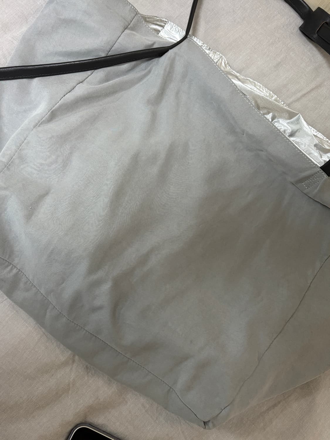 [OS] 엑슬림 EP.7 SYNOPSIS BAG SILVER 상품이미지4