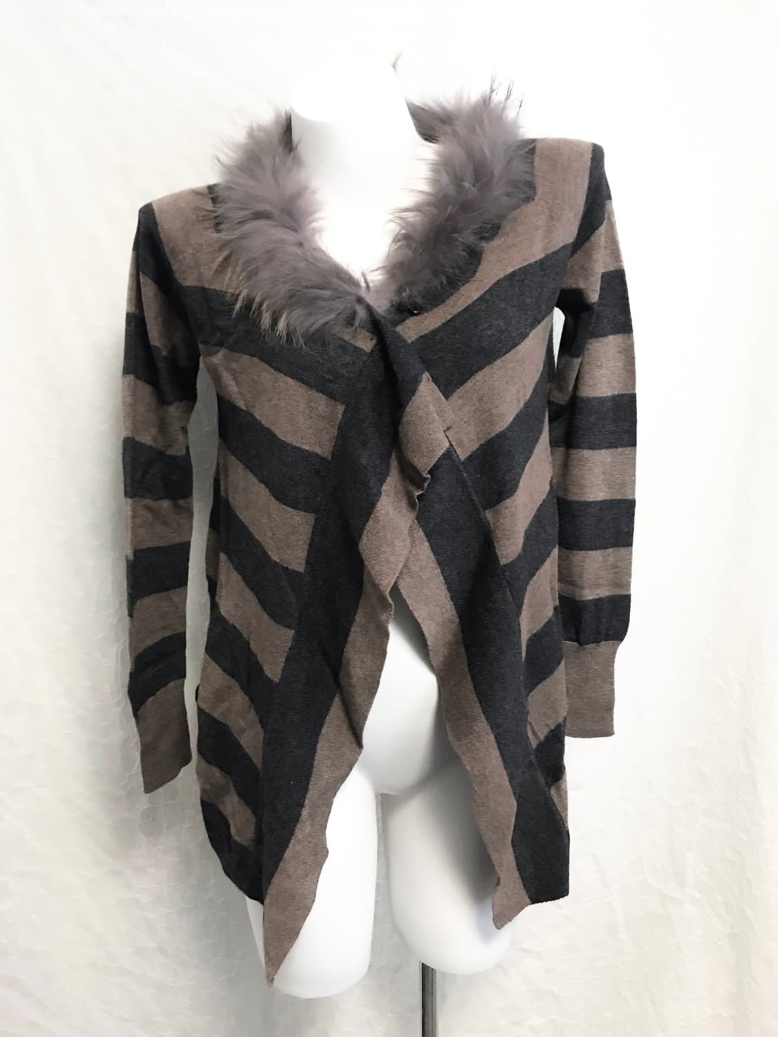 빈티지 00s y2k 라쿤퍼 드레이프 니트 가디건 상품이미지3