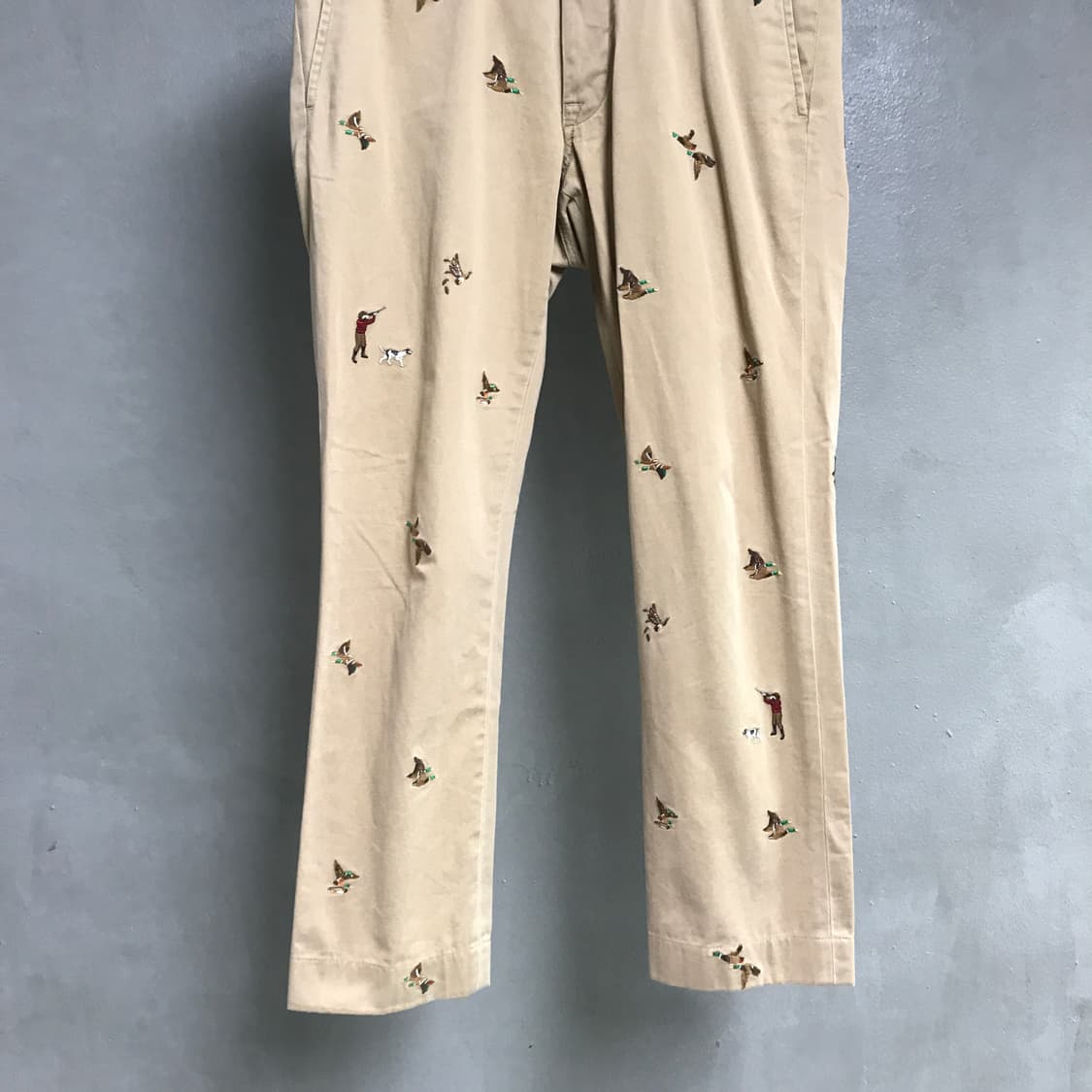 폴로 랄프로렌 멀티 자수 치노 팬츠 베이지 32/32 상품이미지3