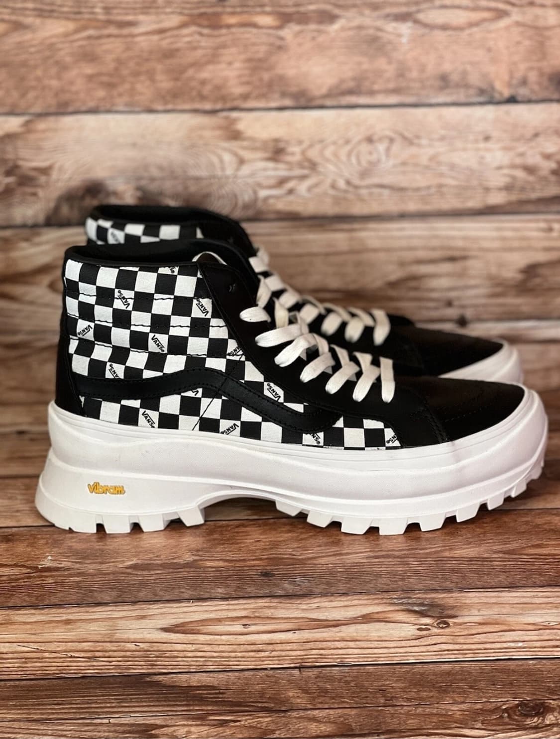 240 반스 비브람 체커 하이 LX 새상품 상품이미지2