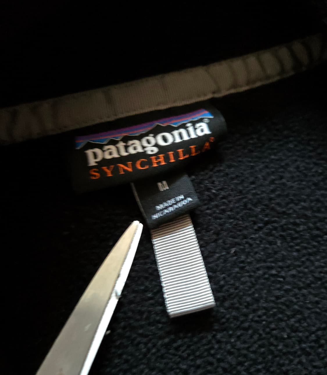 (M)파타고니아 블랙 신칠라 헤비웨이트 상품이미지3