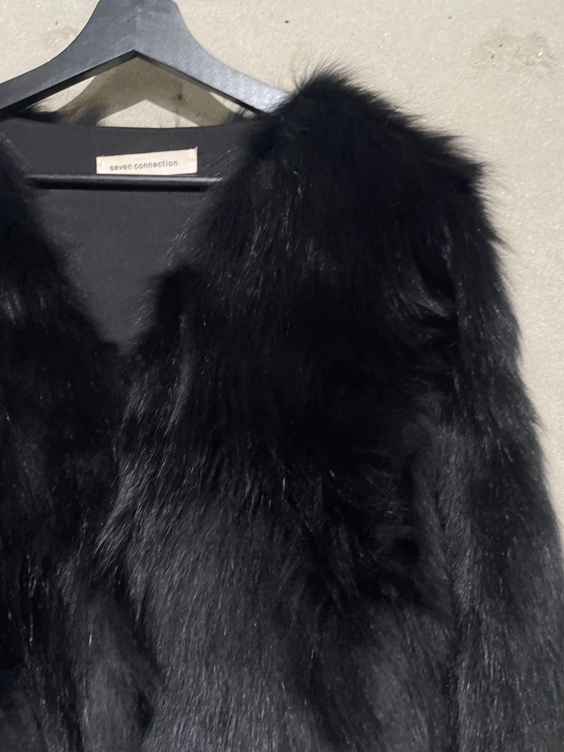 세븐 커넥션 블랙 폭스 퍼 크롭 자켓 상품이미지3