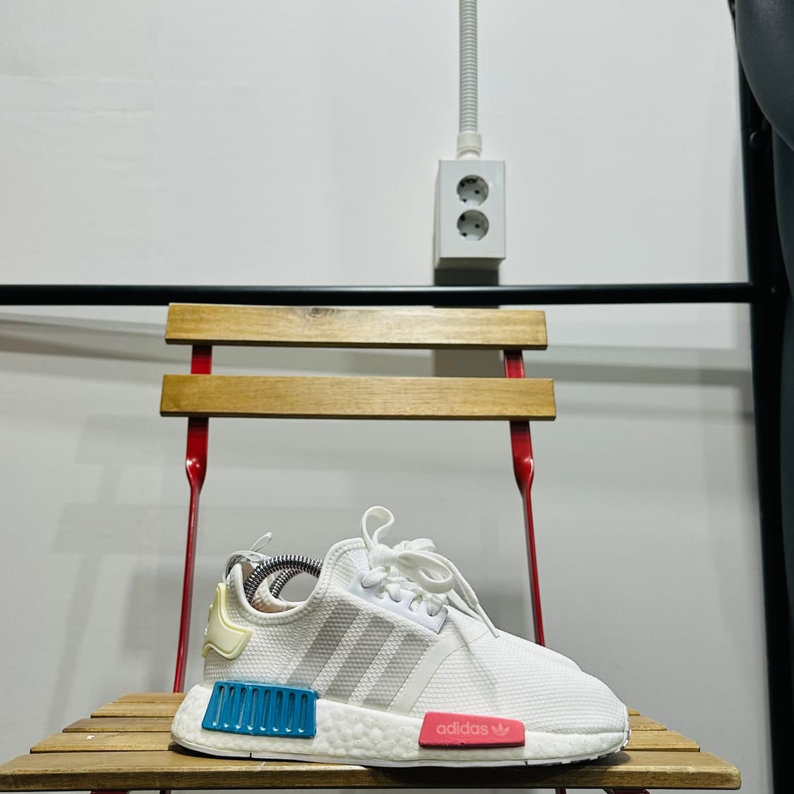230) 아디다스 운동화 여성 여자 신발 NMD R1 화이트  상품이미지1