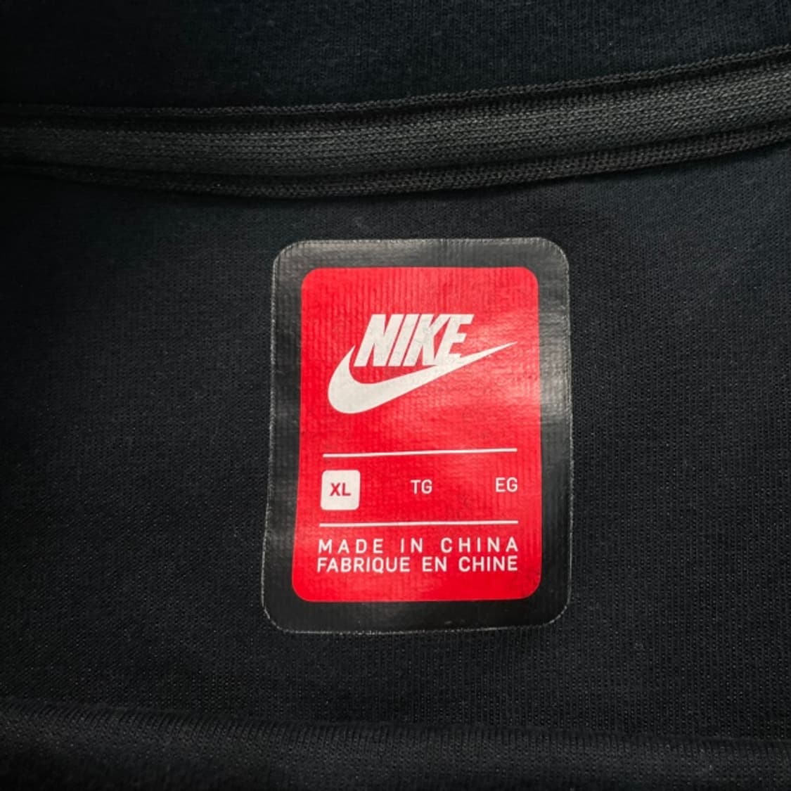 105 나이키 테크팩 맨투맨 상품이미지3