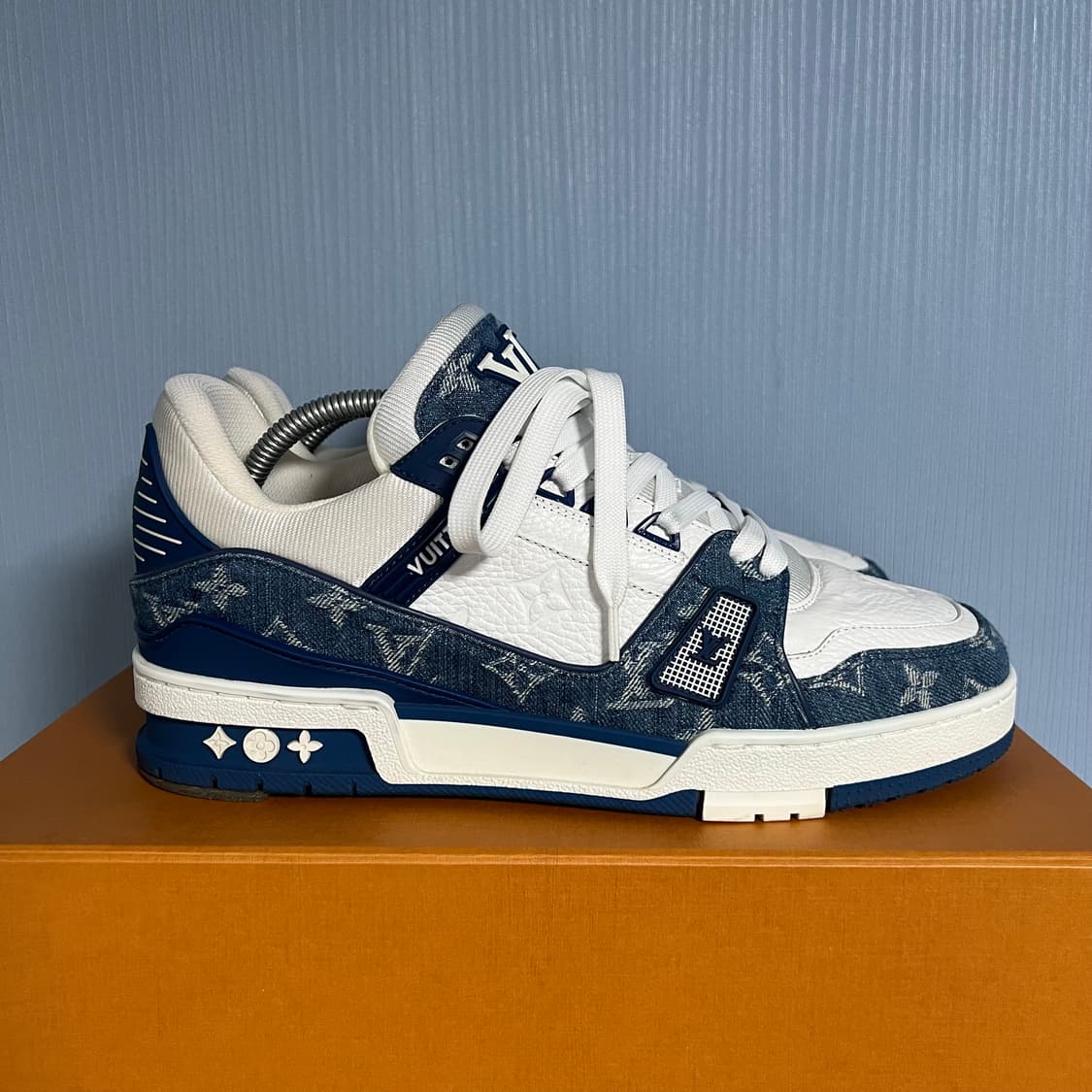 루이비통 LV 트레이너 모노그램 데님 블루 7사이즈 상품이미지4