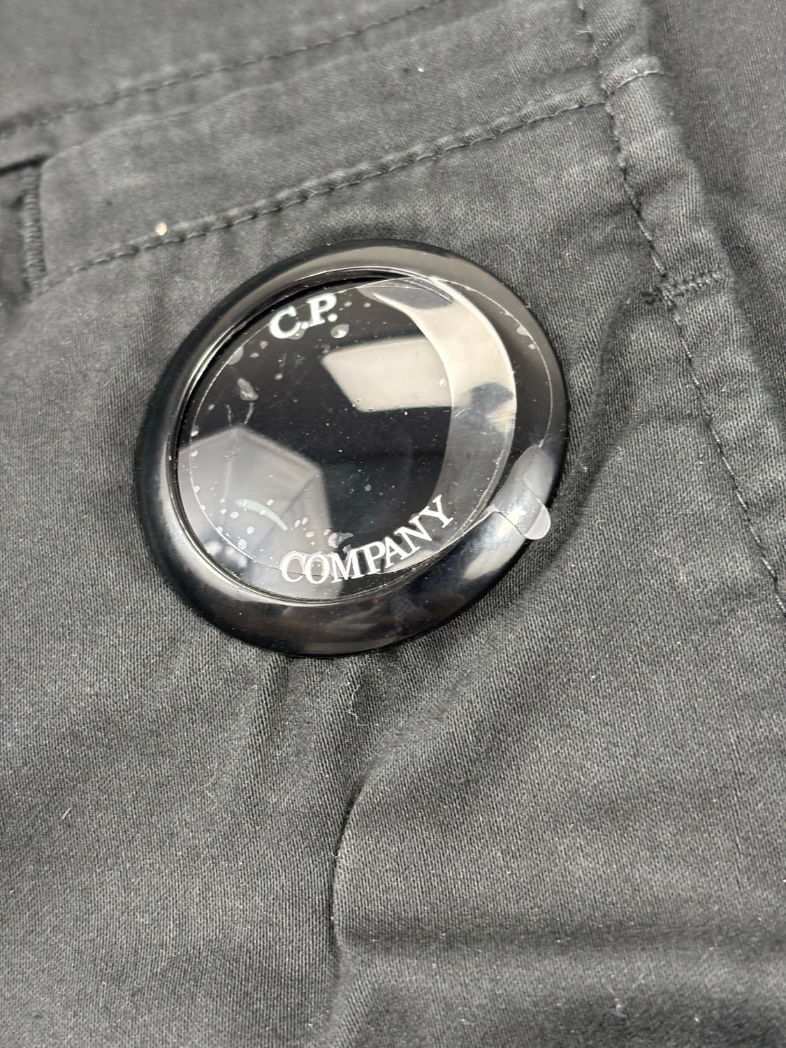 (새상품)CP컴퍼니 렌즈와펜 카고팬츠 블랙 50 상품이미지5