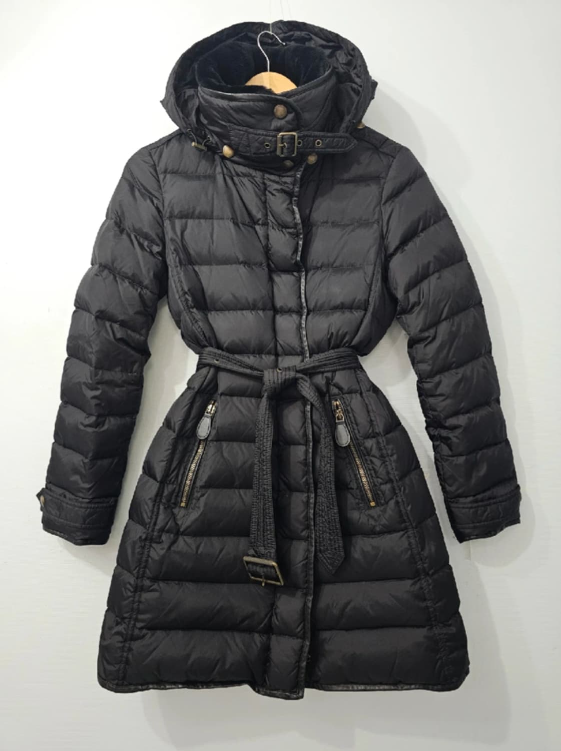 정품 버버리 블랙 벨티드 롱패딩 ~55반 상품이미지1