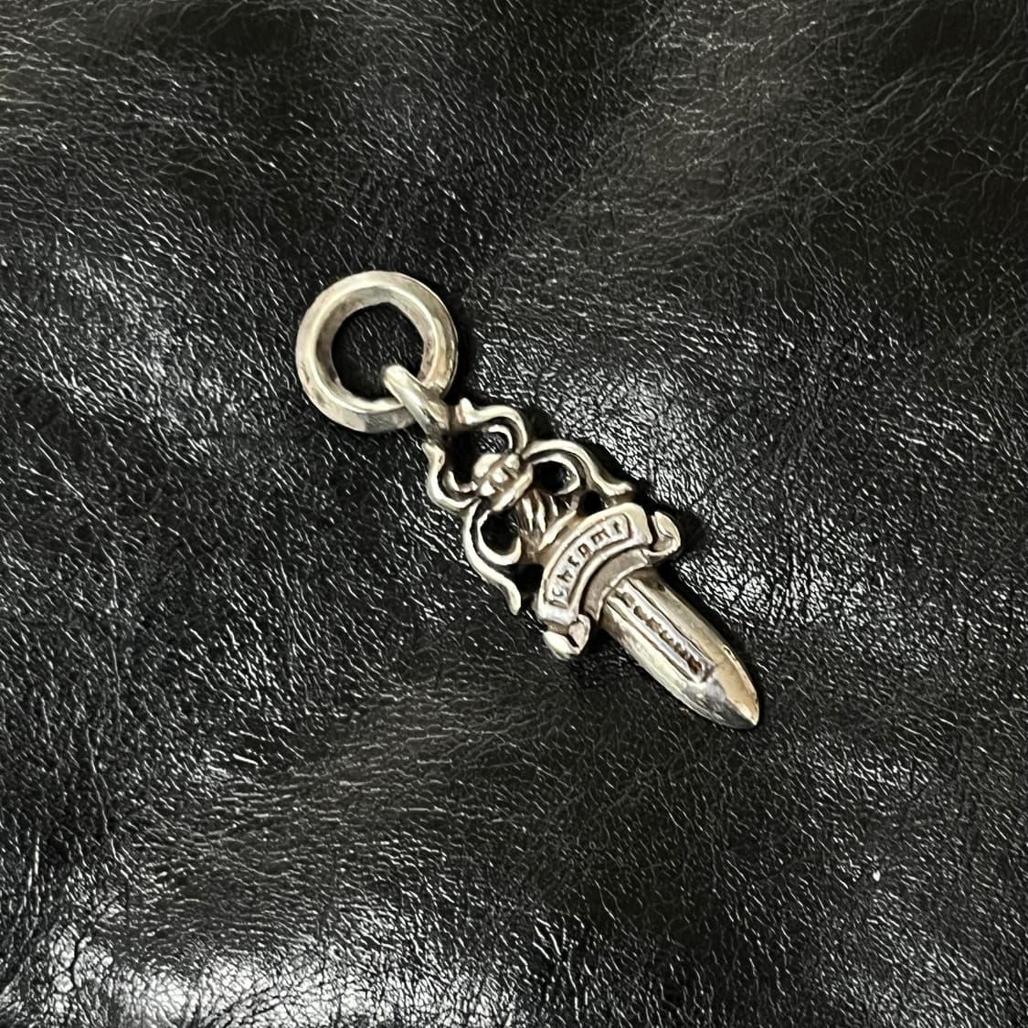 크롬하츠 5대거 펜던트 상품이미지6