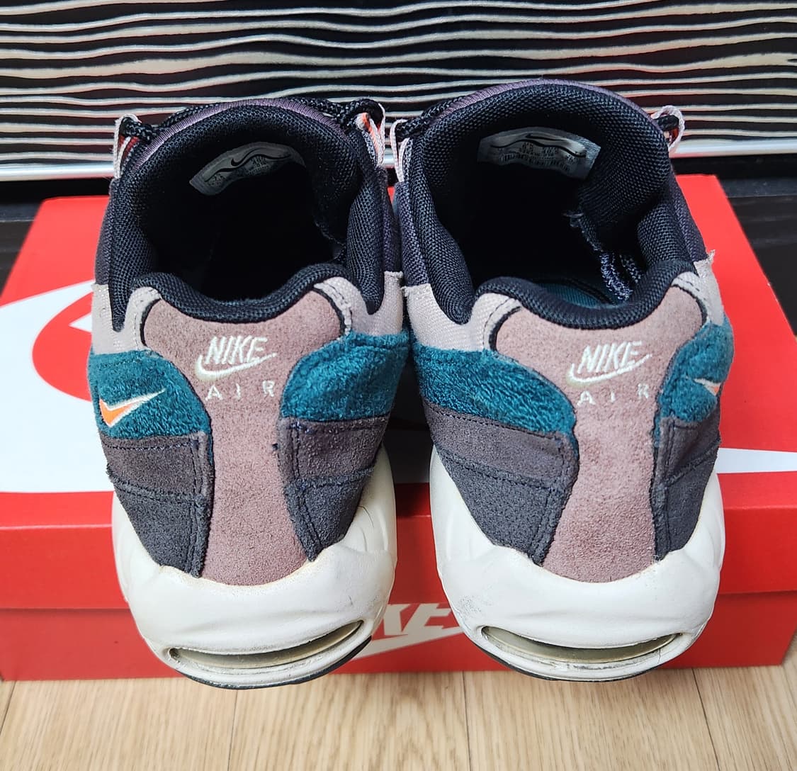 나이키 에어맥스95 프리미엄 오일 그레이 / 브라이트 망고 스니커즈 상품이미지6