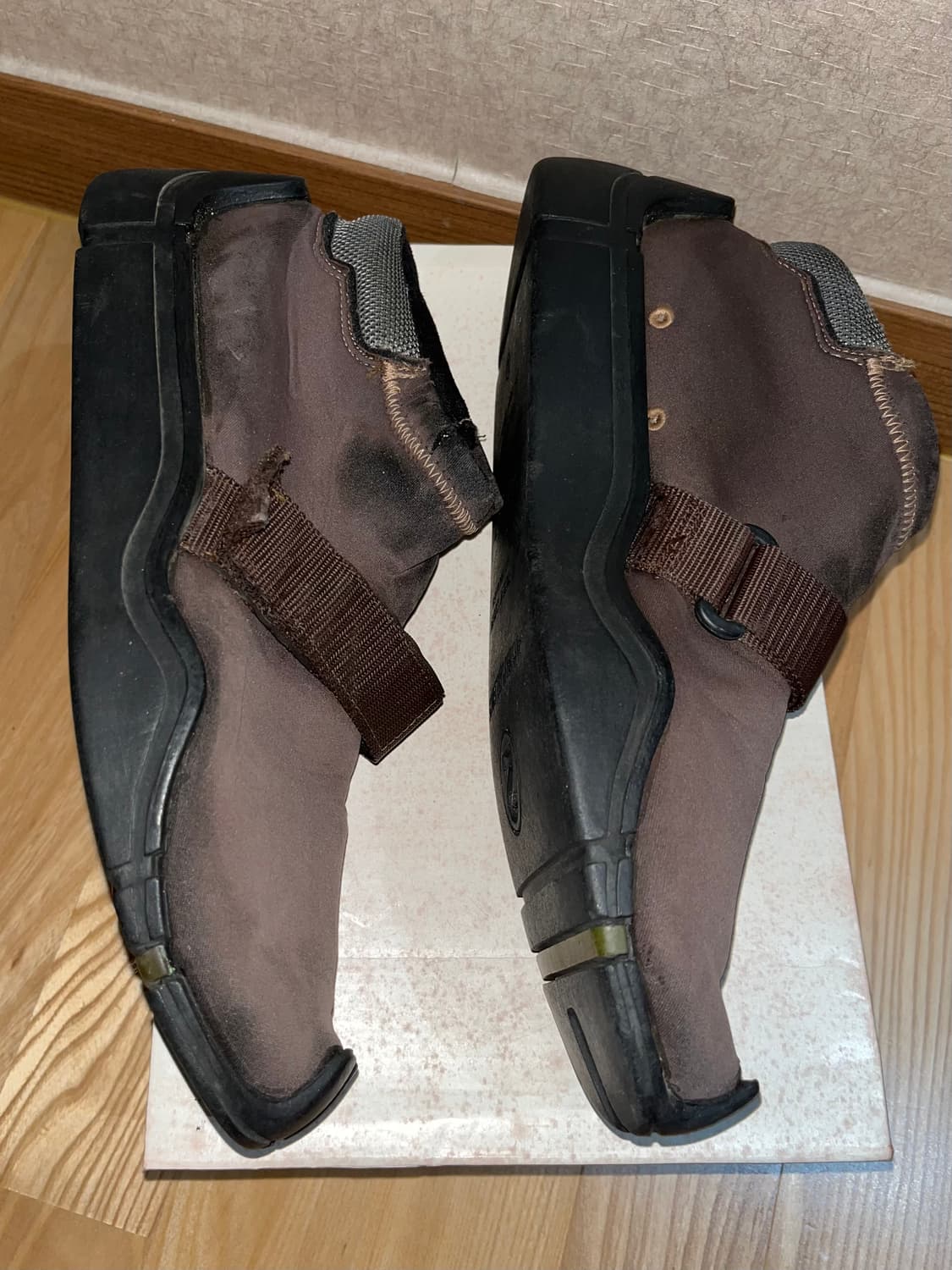 언더커버 Ambivalence 스니커즈 상품이미지3