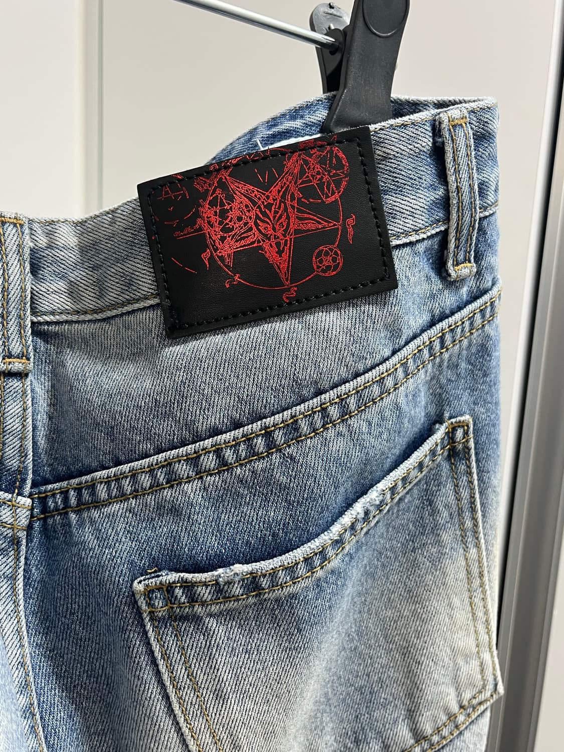 에모스탠스클럽 디스 플레어진 상품이미지2