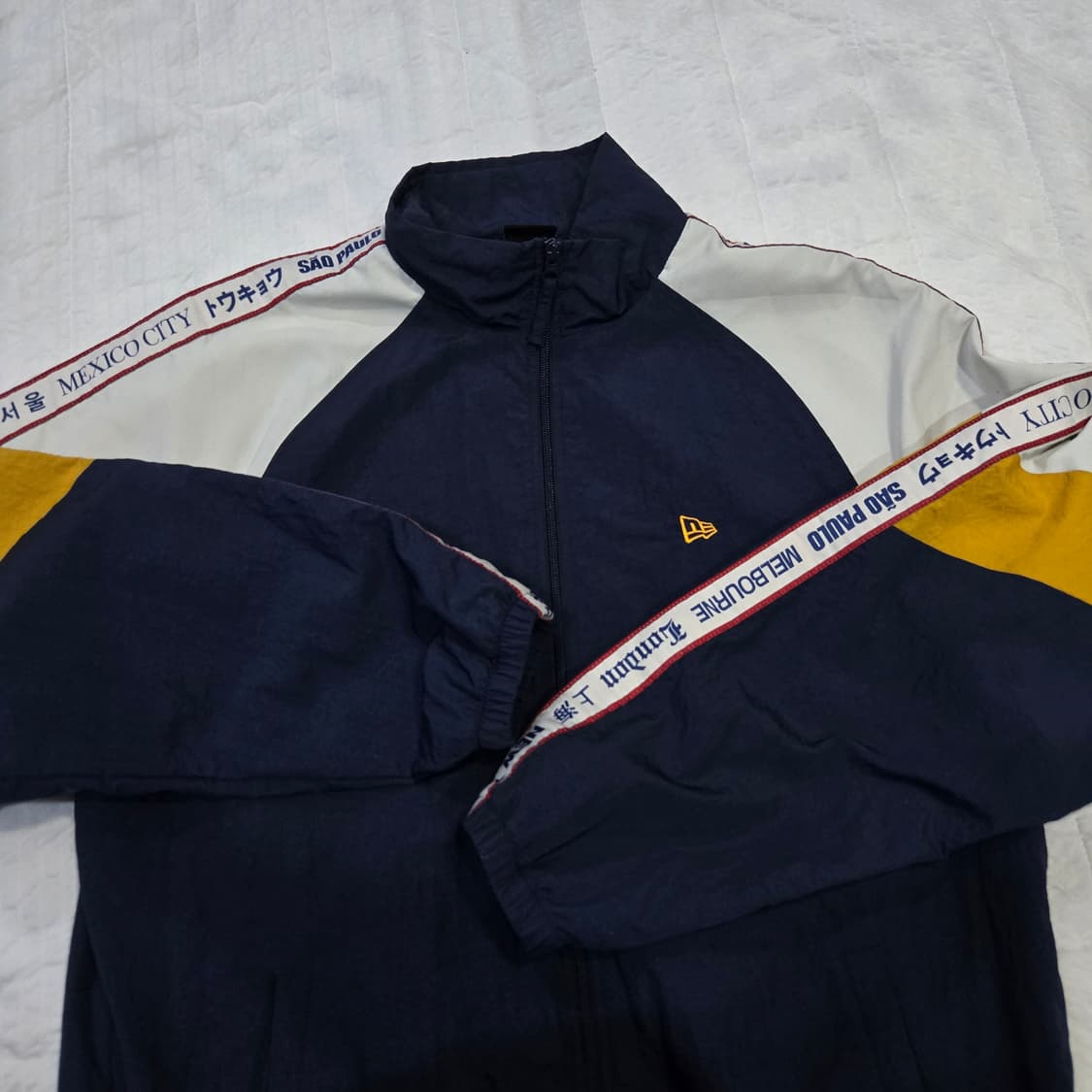 뉴애라 스펠아웃 테잎로고 트랙탑 세트 상품이미지5