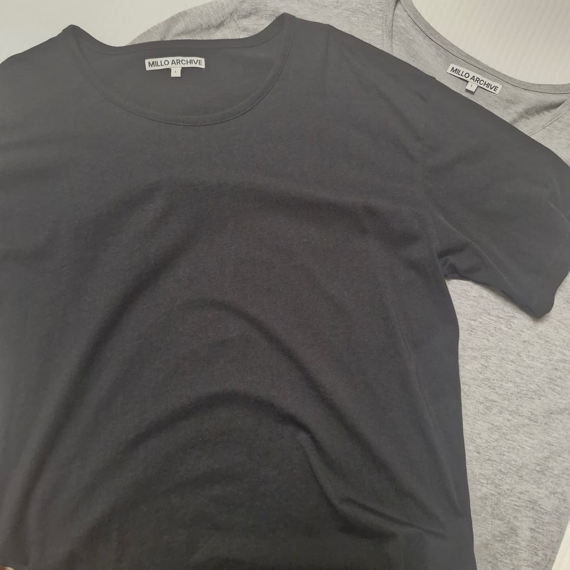 밀로 아카이브 u넥 두 장 일괄 상품이미지2