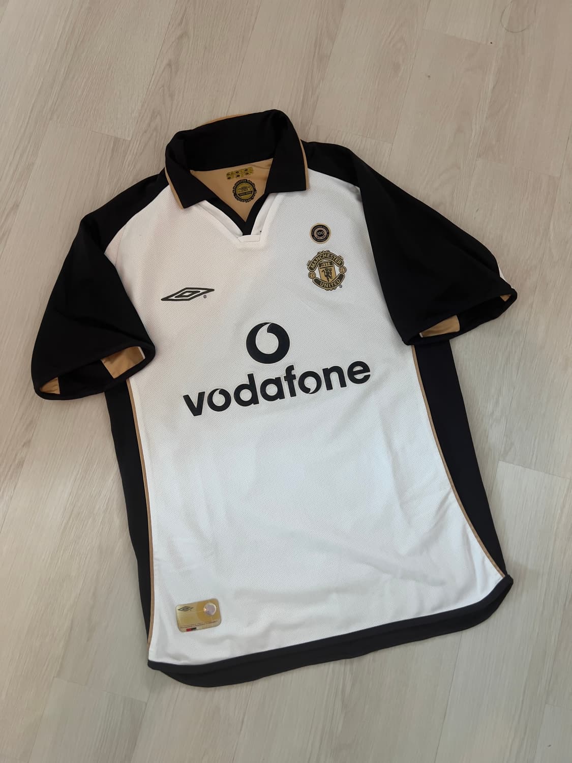 01/02 맨체스터 유나이티드 어웨이 백주년 베컴 유니폼 상품이미지1