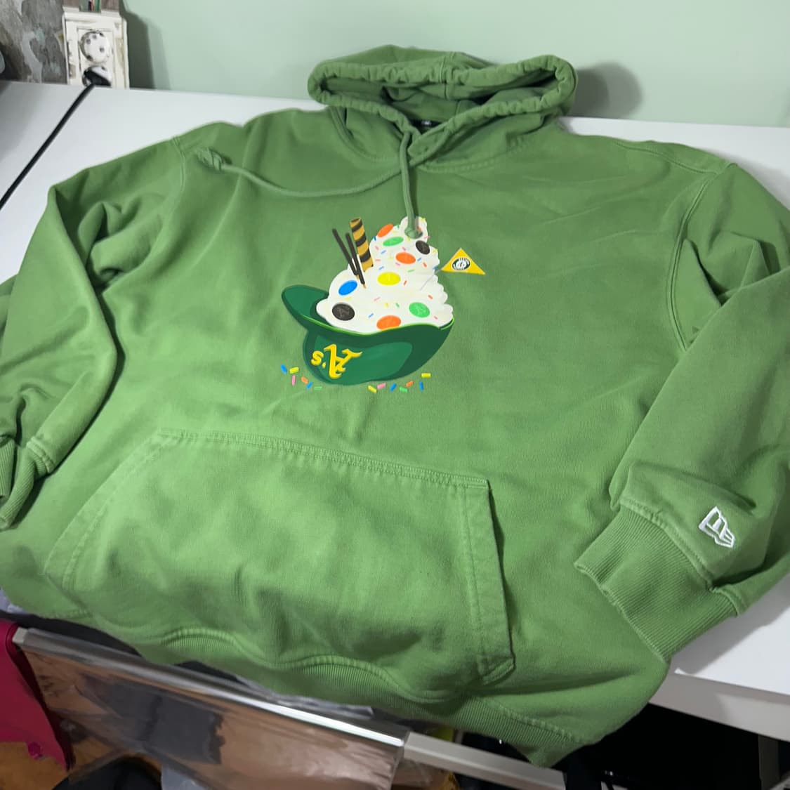 XL 뉴에라 오버핏 파스텔그린 오클랜드 에슬레틱 스웻후드티 상품이미지4