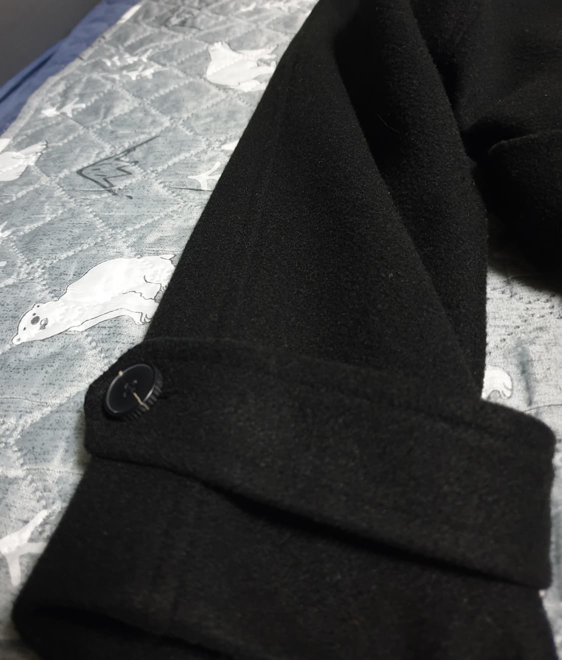 제이컬렉션 벨티드 안감누빔 울 롱코트 블랙 (F) 상품이미지3