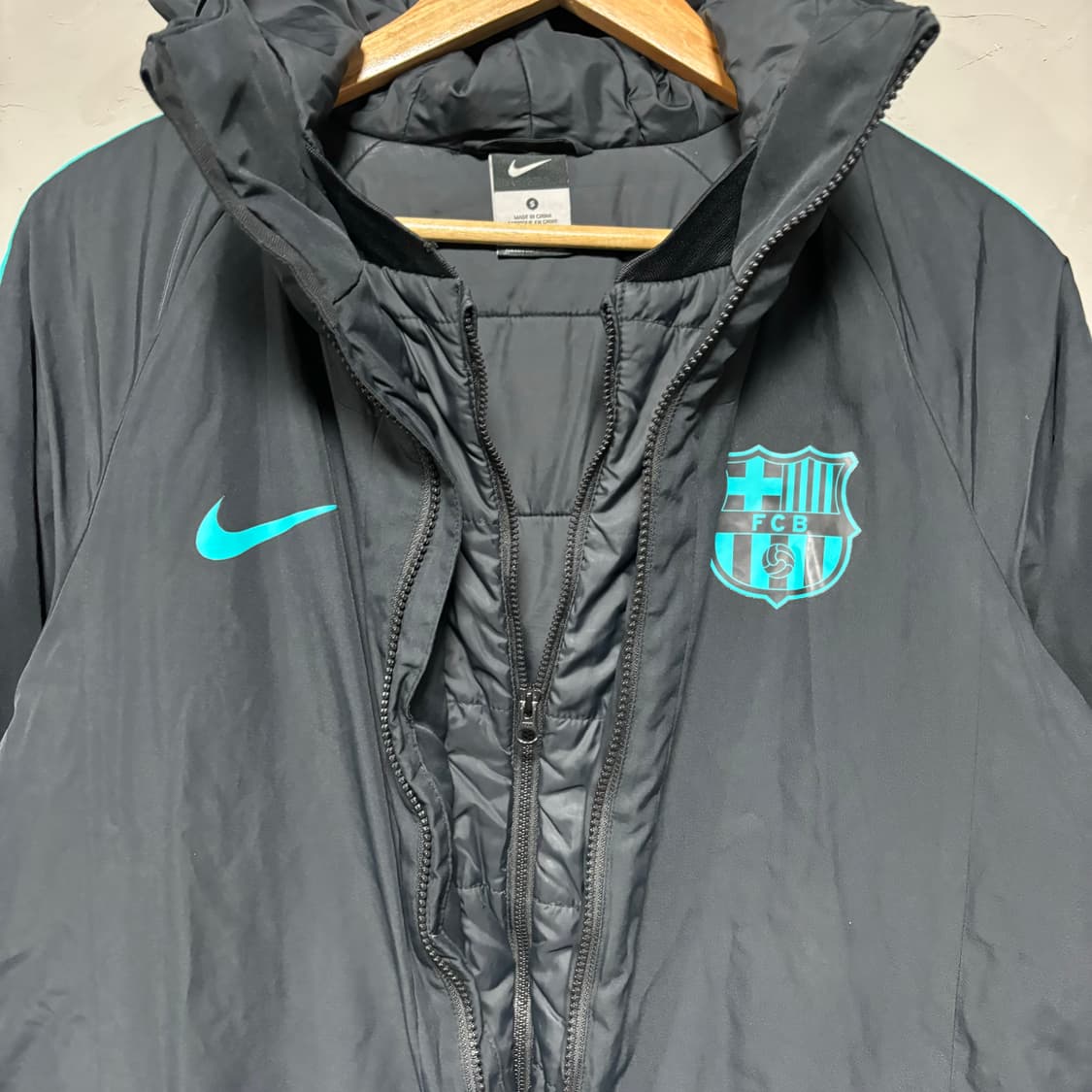 나이키 바르셀로나 미드필드자켓 구스다운 패딩 상품이미지3