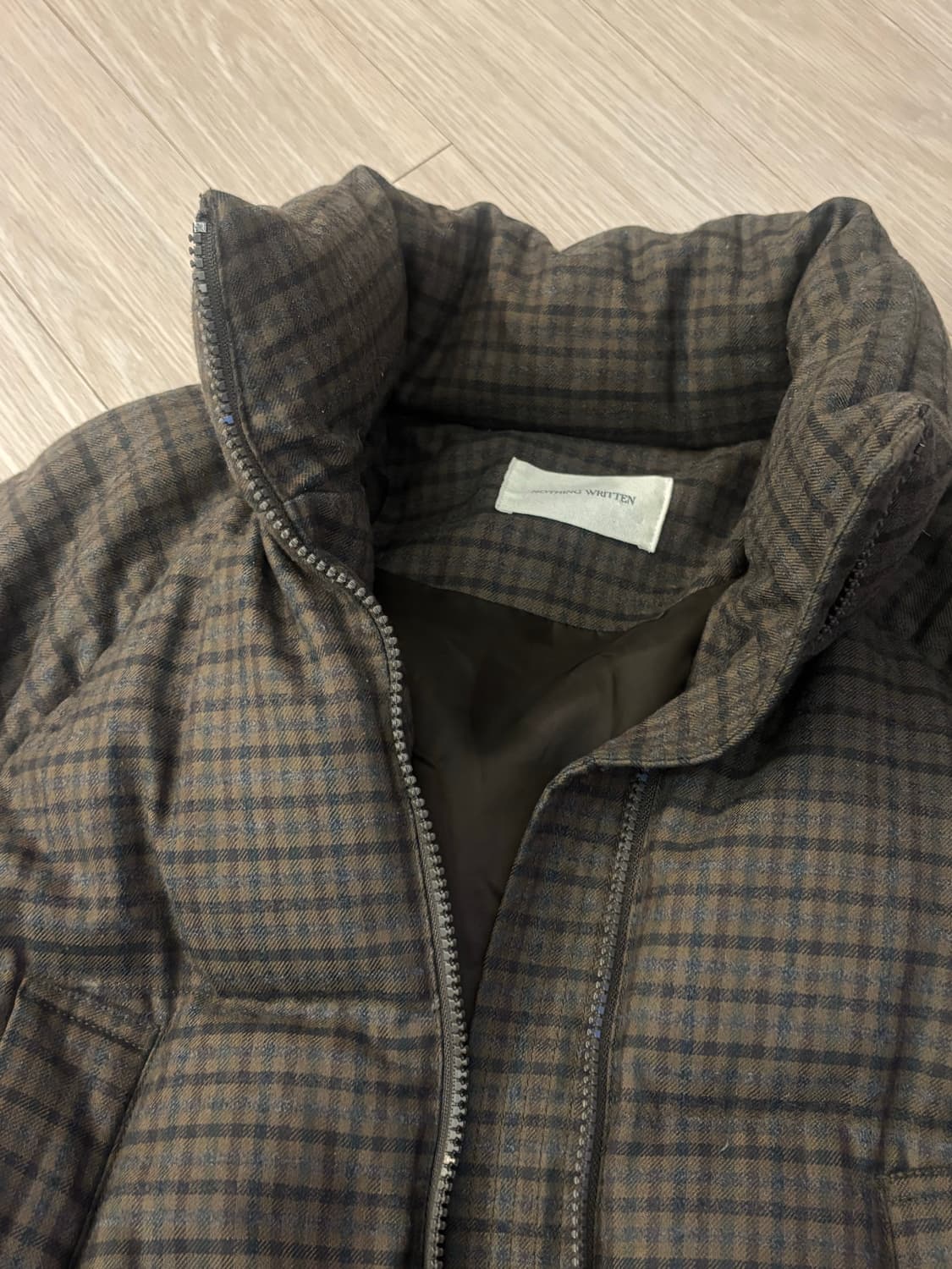 낫띵리튼 구스 다운 푸퍼(브라운체크) 상품이미지4