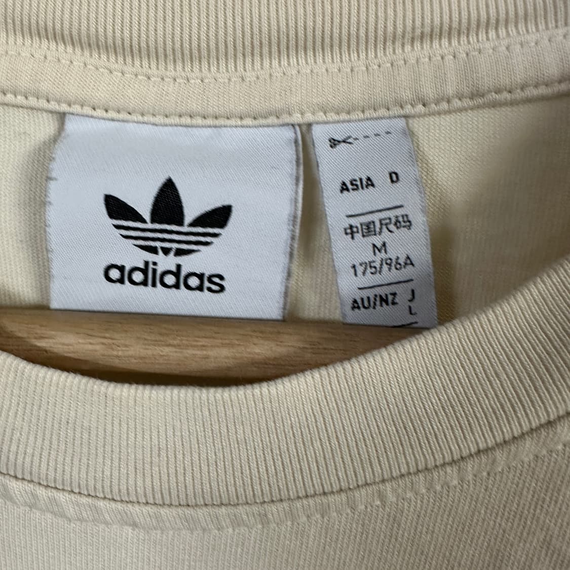 아디다스 티셔츠 상품이미지2