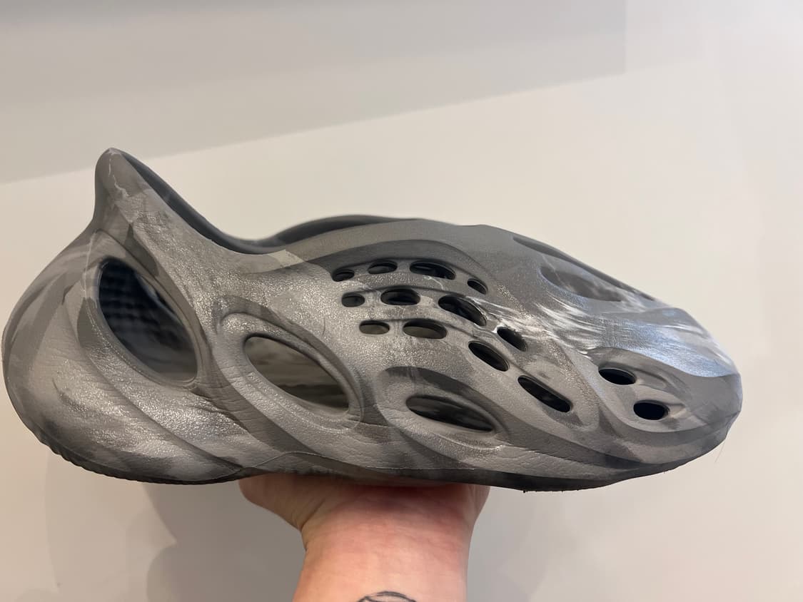 아디다스 폼러너 믹스 그래닛 285판매 상품이미지1