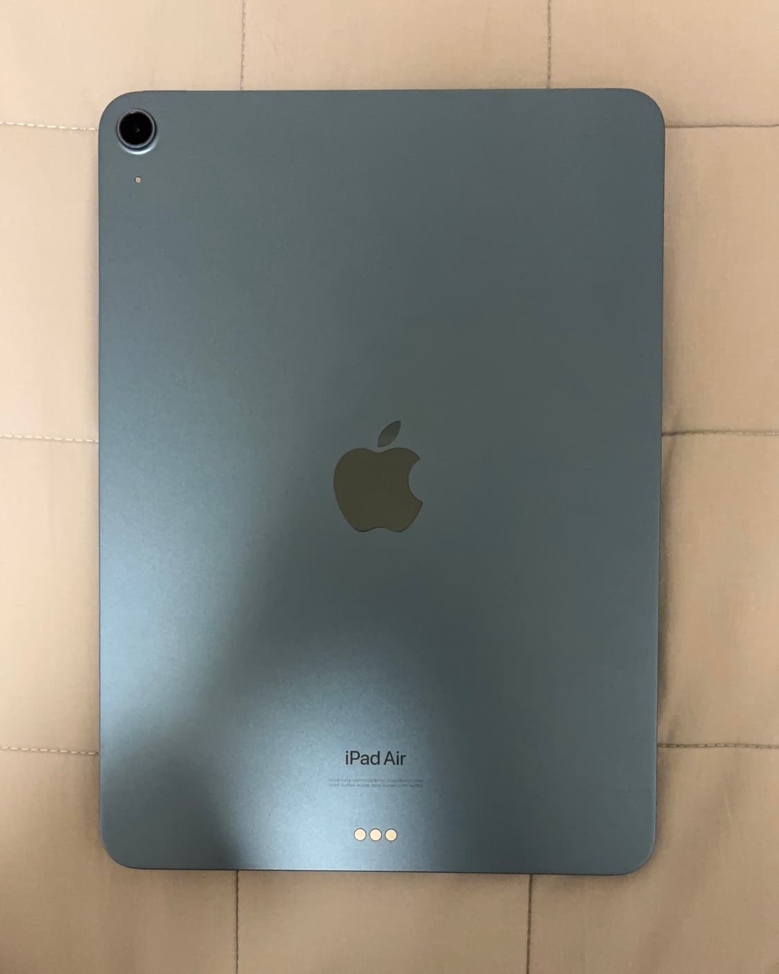 아이패드 에어5 블루 64GB 와이파이 + 케이스 + 애플펜슬 2세대 상품이미지1