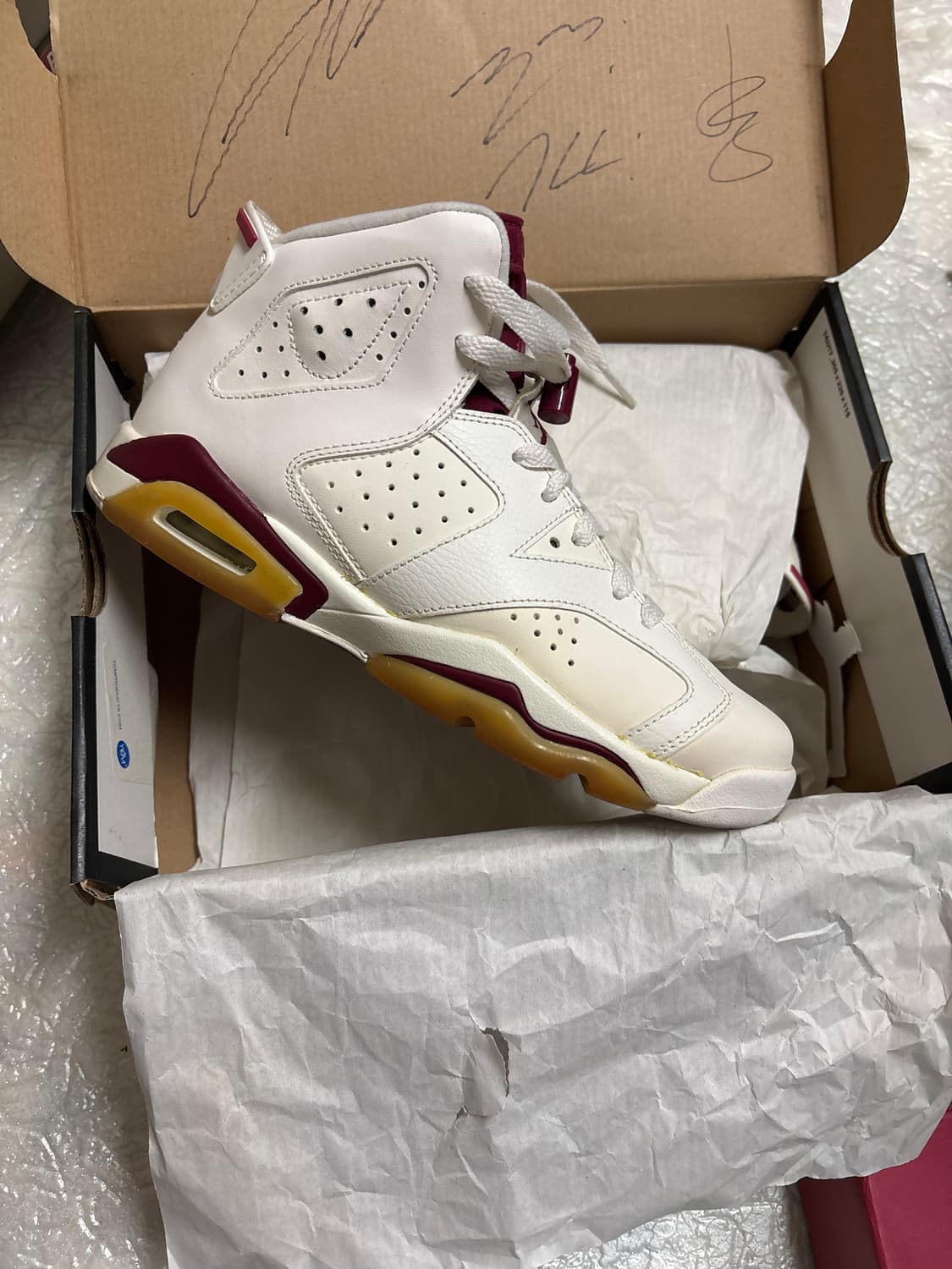 나이키 에어조던6 레트로 마룬 7사이즈 250-255 상품이미지2
