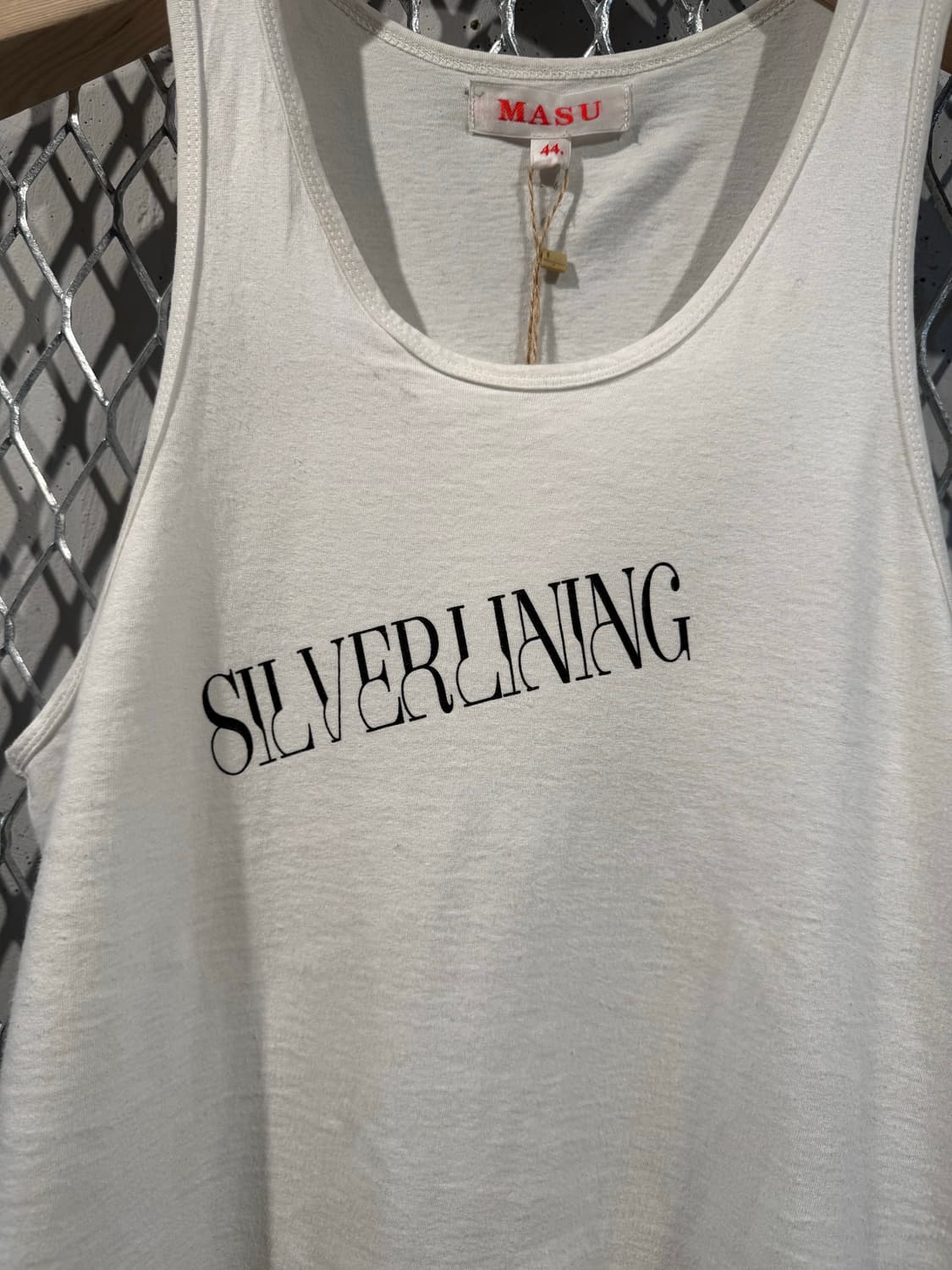 마수 "SILVERLINING" 폰트 프린트 슬리브리스 상품이미지4