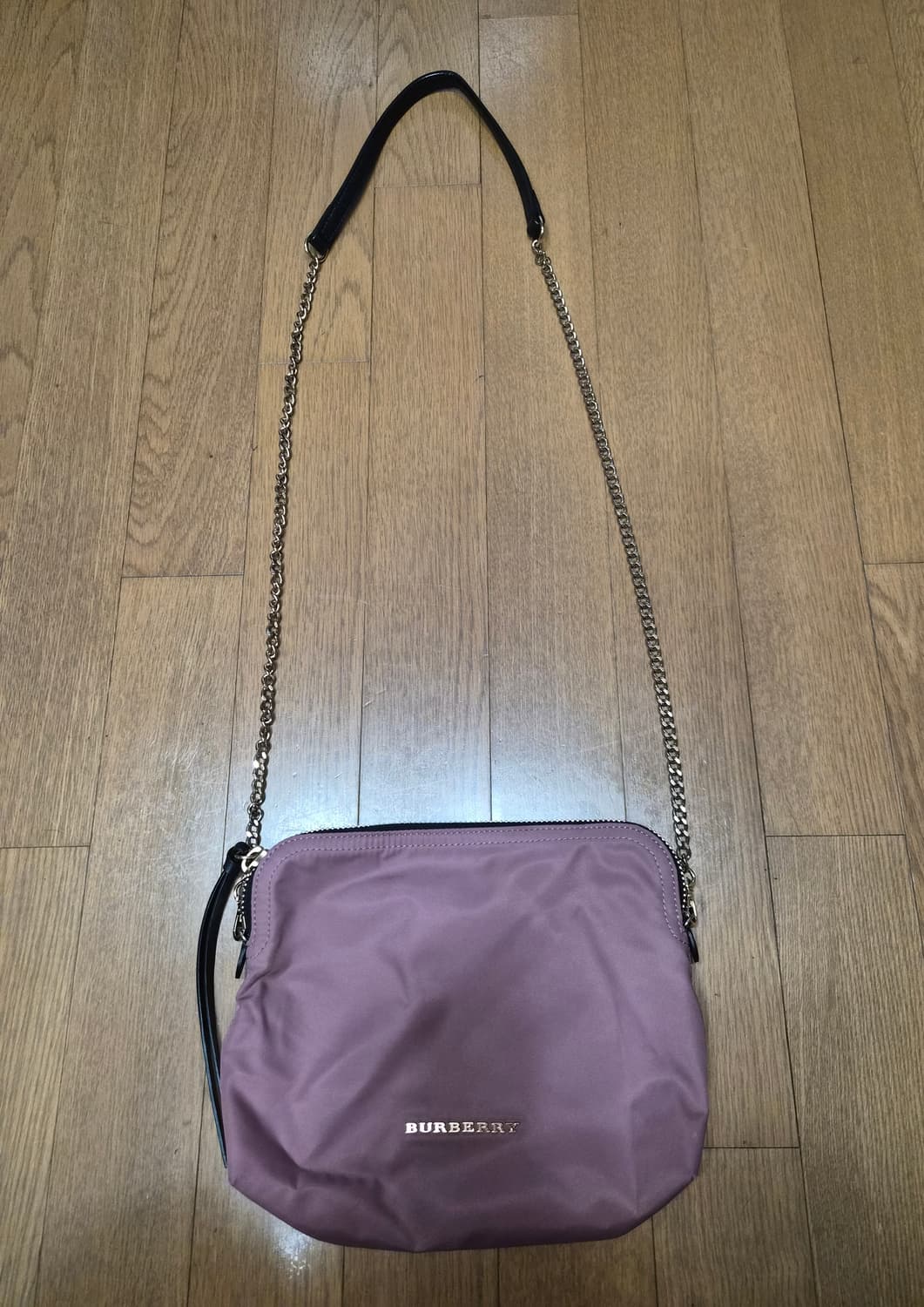 (정품) 버버리 로고 나일론 크로스백 (명품 여자 가방 숄더백) 상품이미지2